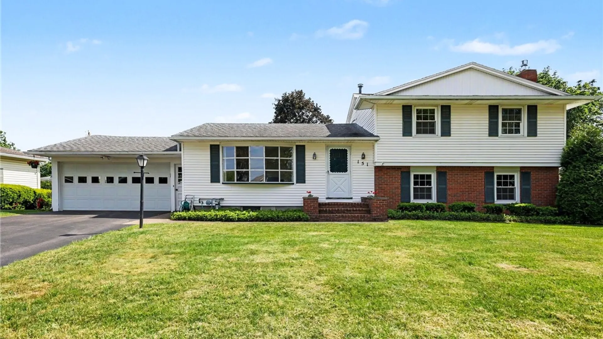 Property at 151 Queens Lane, Irondequoit, NY 14617 2