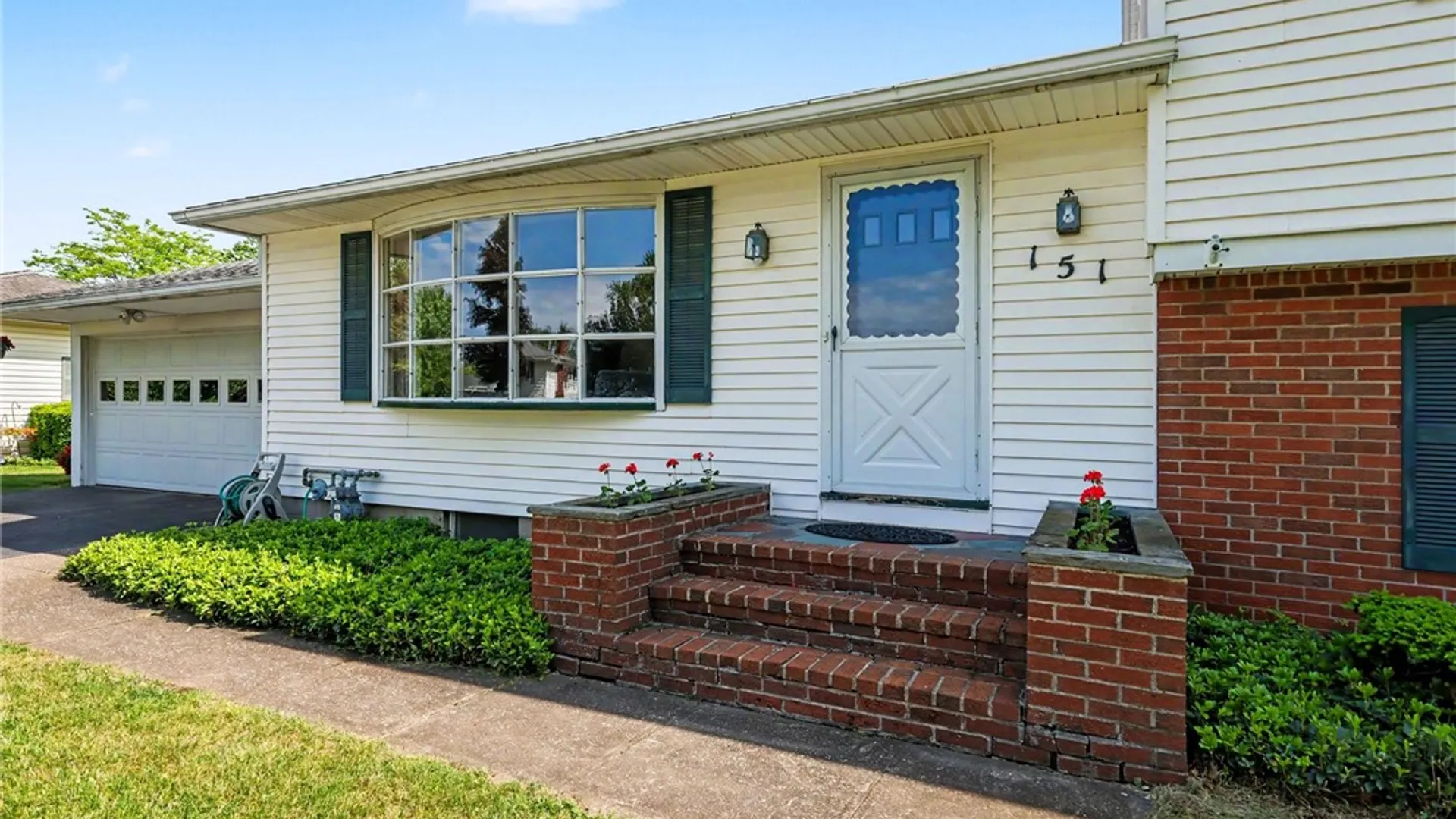 Property at 151 Queens Lane, Irondequoit, NY 14617 3