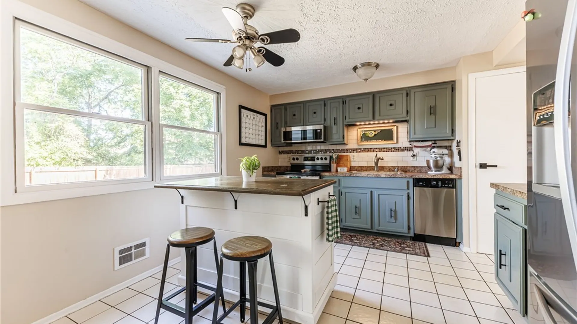 Property at 1252 Pine Hill Lane, Farmington, NY 14425 11