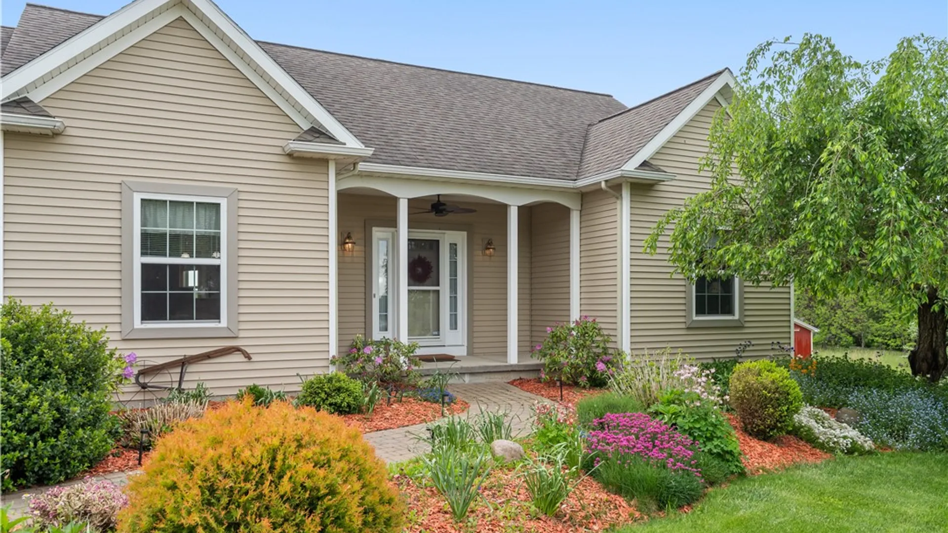 Property at 2992 Gildersleeve Road, Marion, NY 14505 3