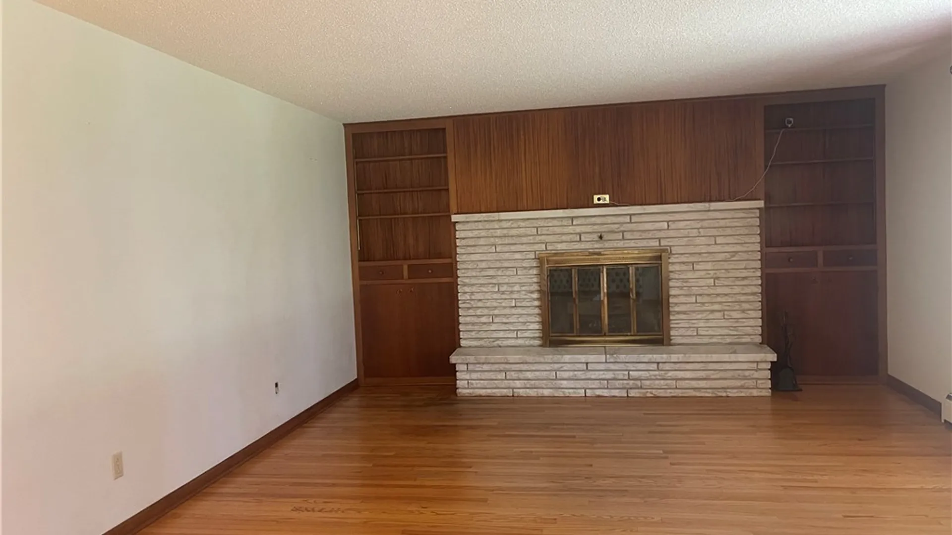 Property at 82 Cloyes Avenue, Lancaster, NY 14043 5