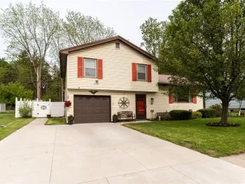 11 Gateway Drive, Batavia City, NY 14020