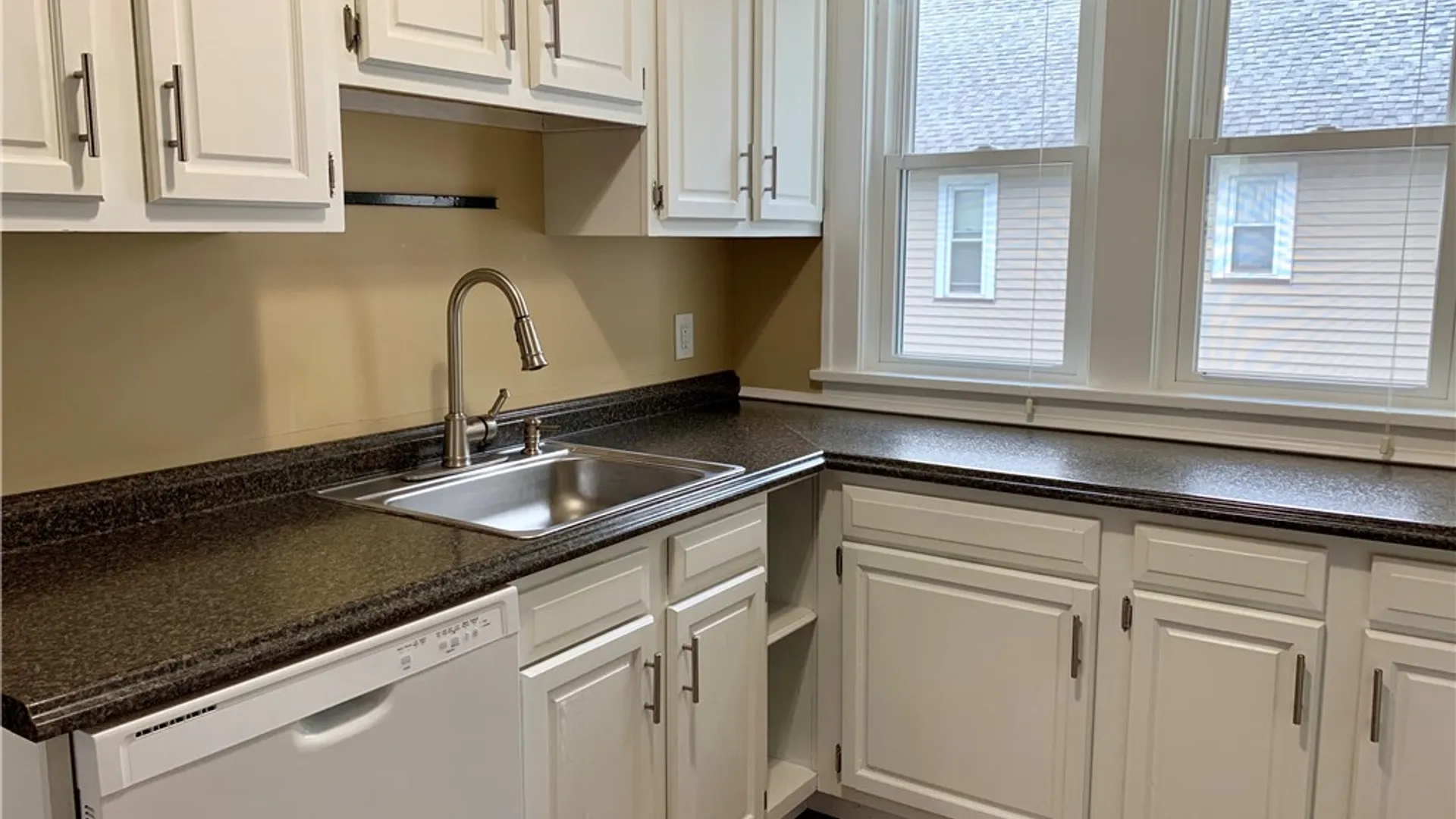 Property at 60 Cheltenham Rd, Rochester, NY 14612 3