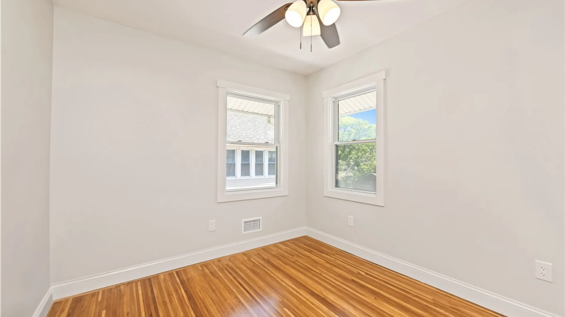 Property at 2936 Lake Avenue, Rochester, NY 14612 23