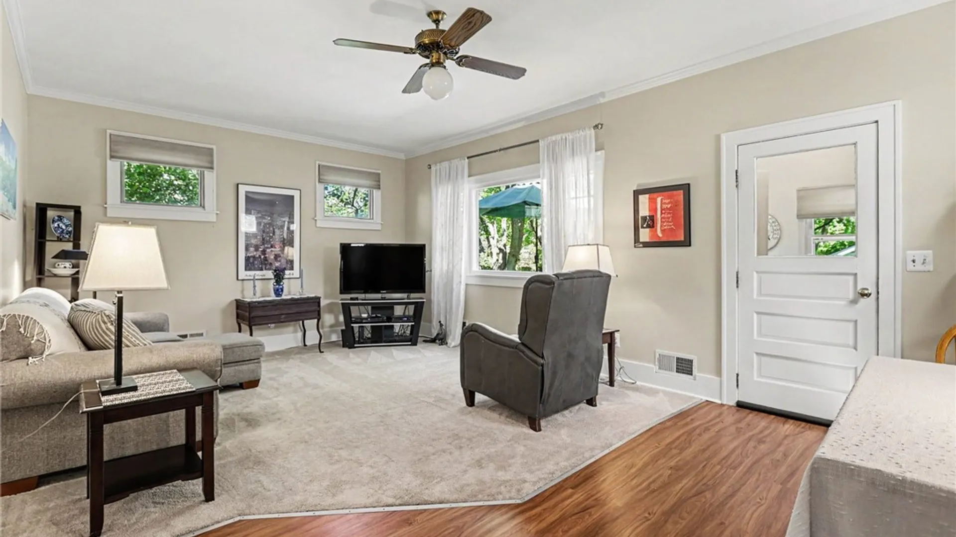 Property at 44 Rawlinson Road, Irondequoit, NY 14617 11