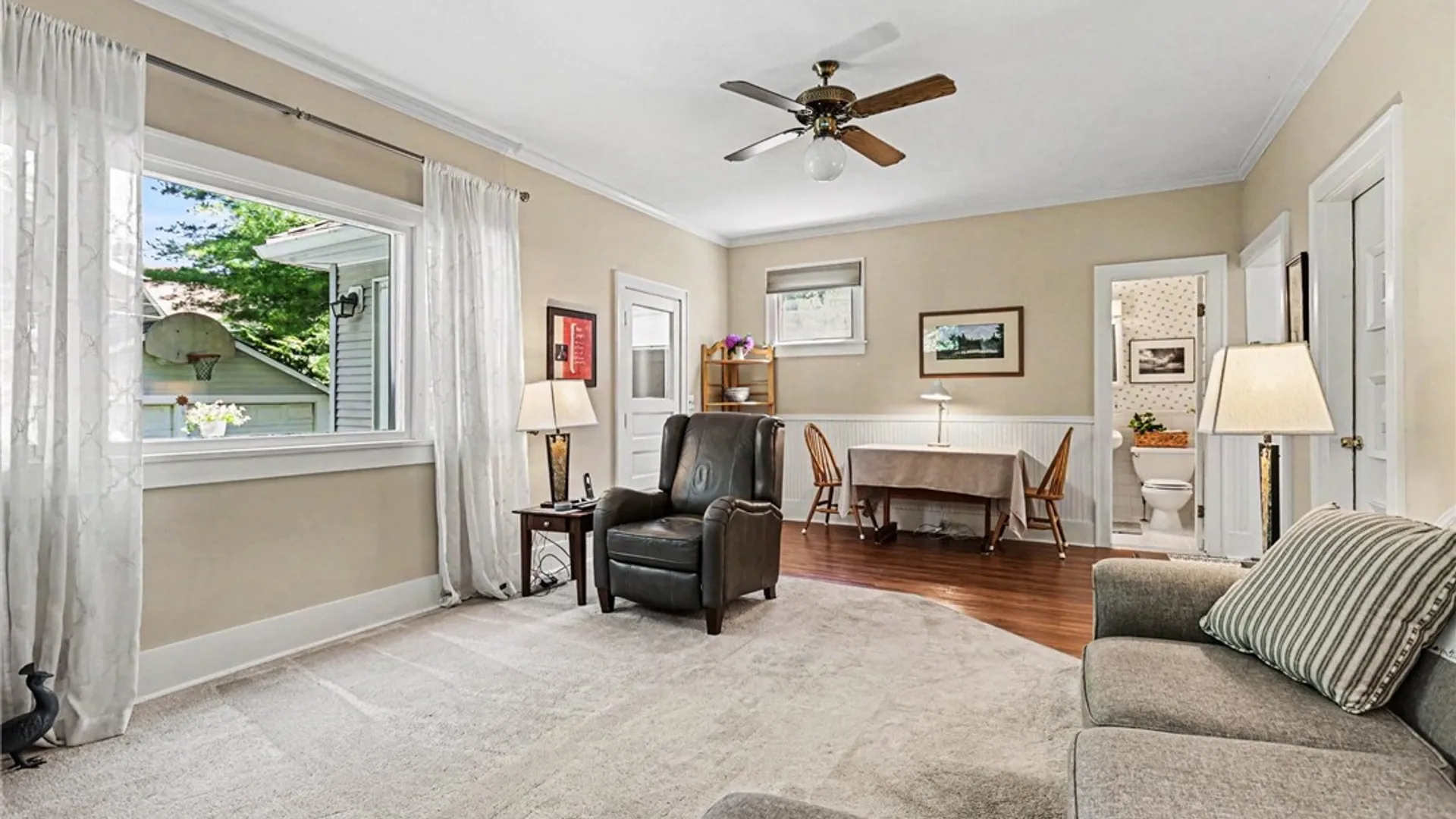 Property at 44 Rawlinson Road, Irondequoit, NY 14617 12