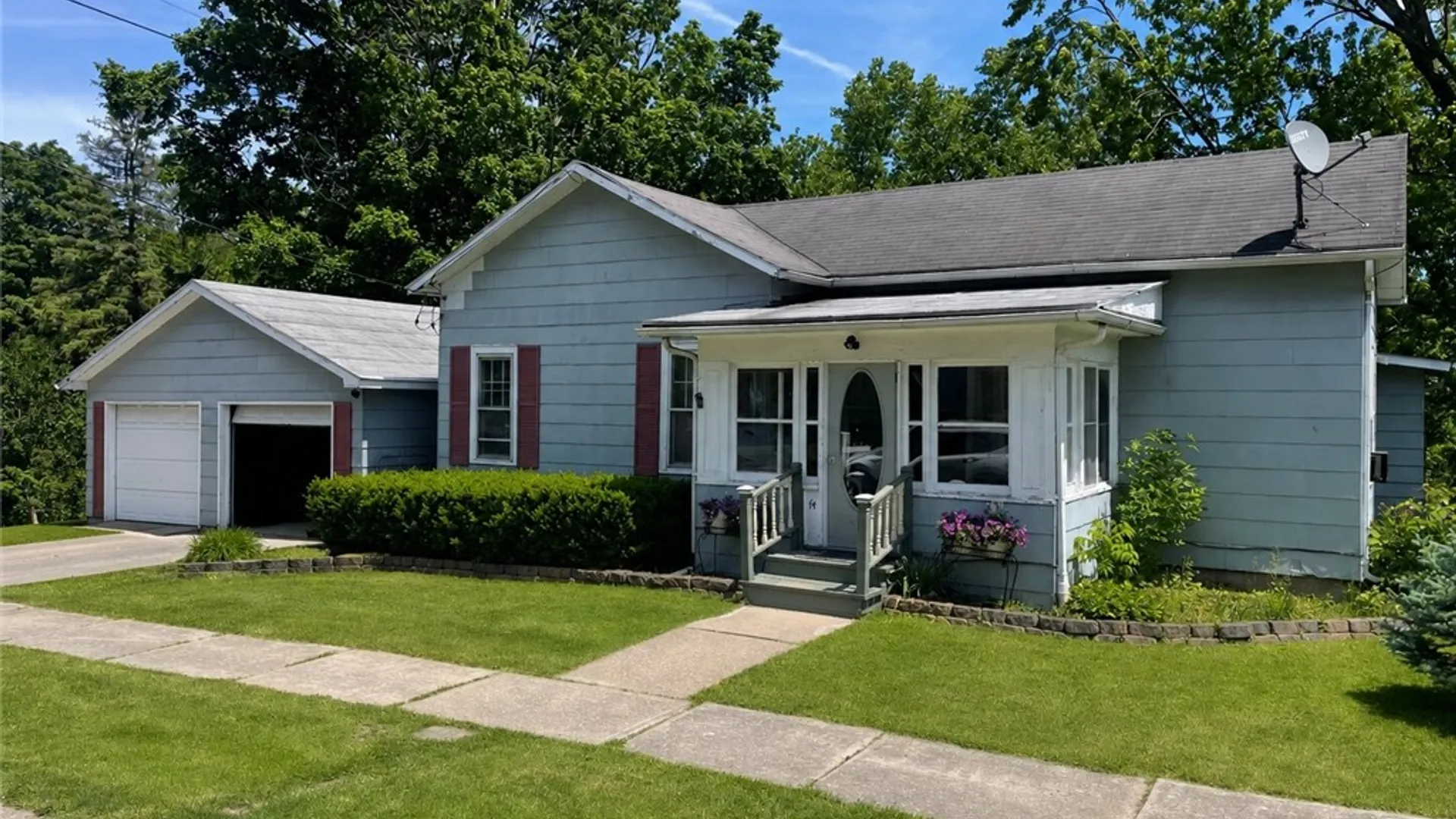 Property at 14 Center Street, Manchester, NY 14504 2
