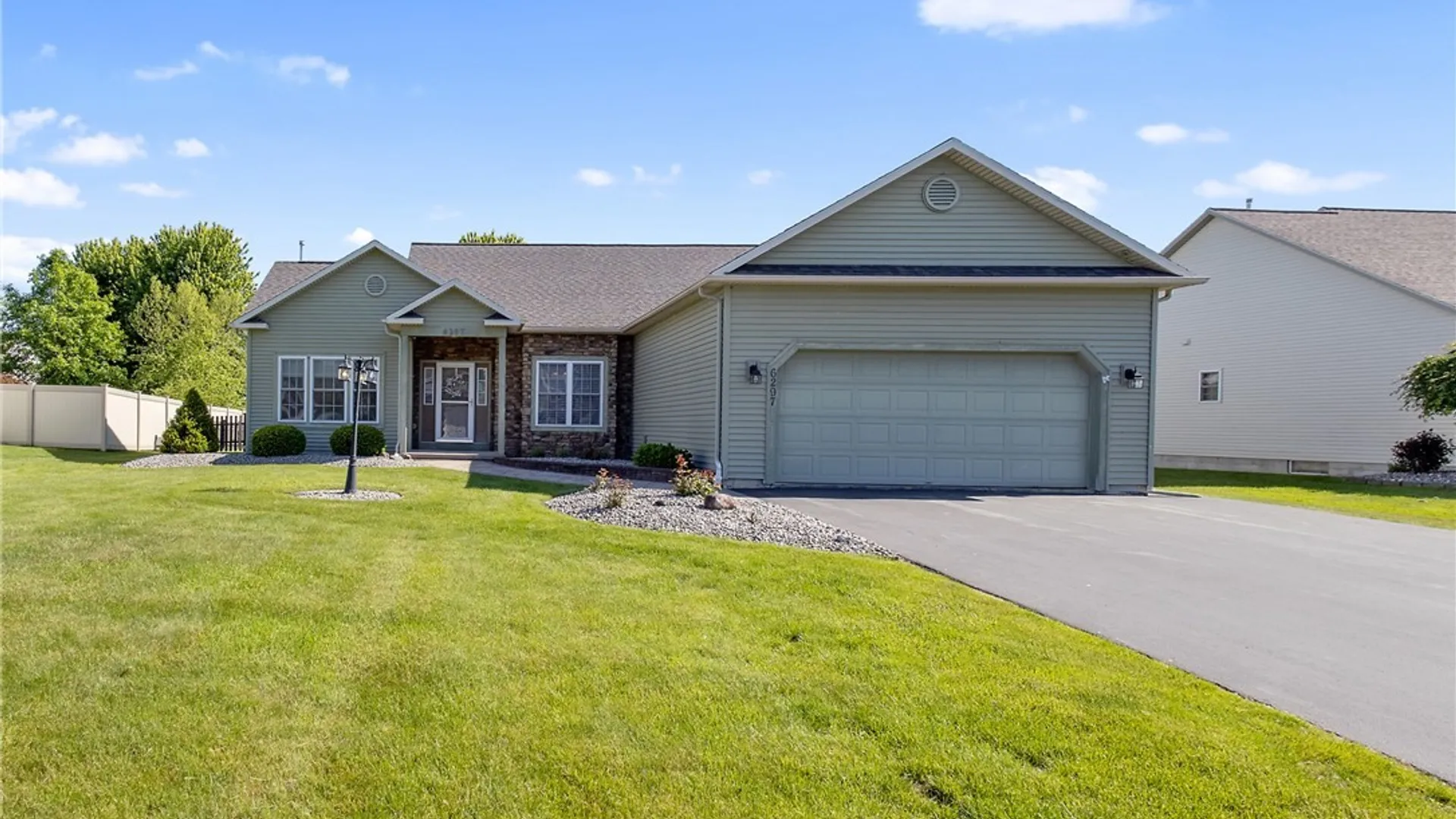 Property at 6297 Hessler Farm Path, Cicero, NY 13039 2