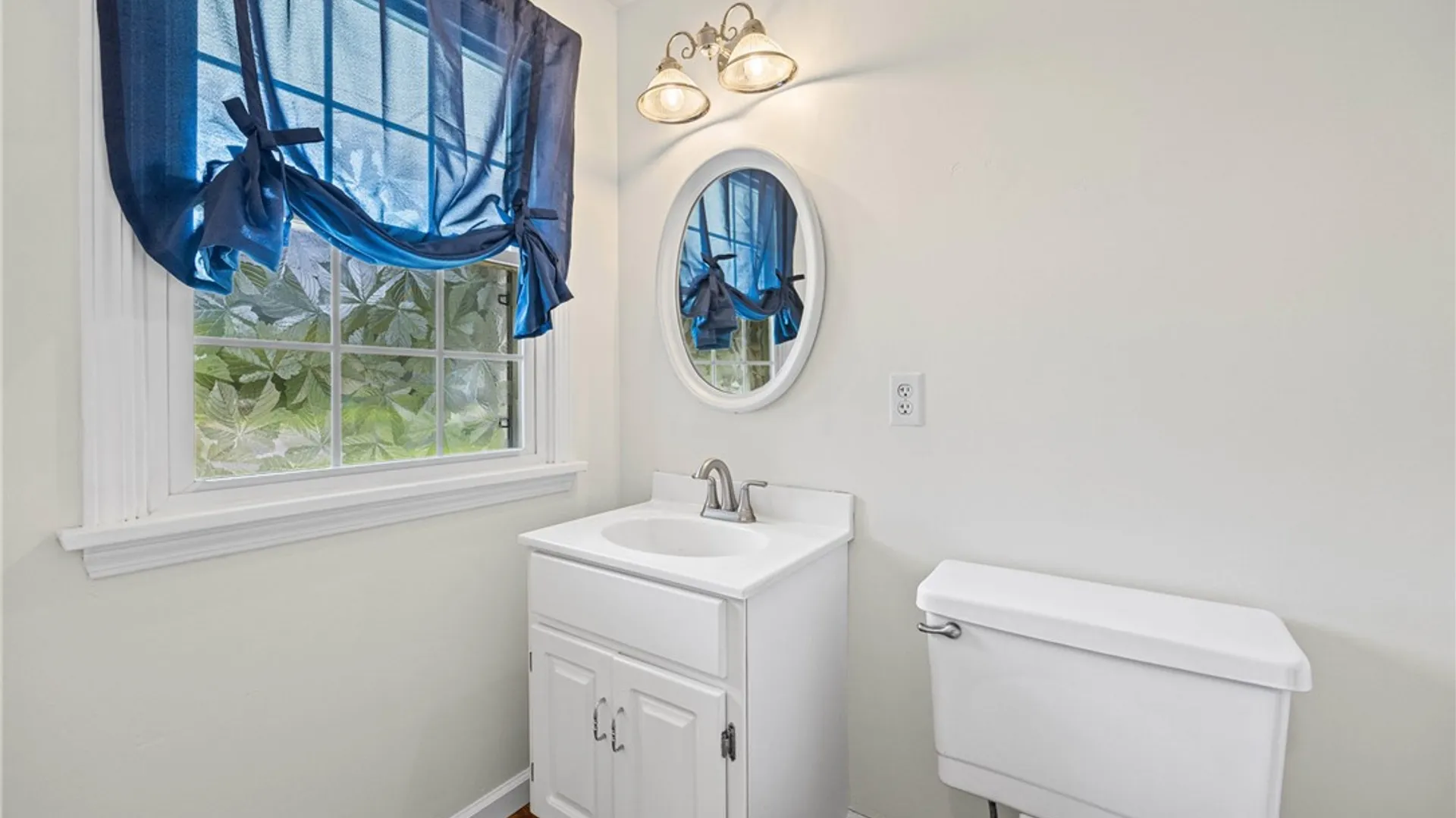 Property at 32 Autumn Oak Cir, Penfield, NY 14526 12