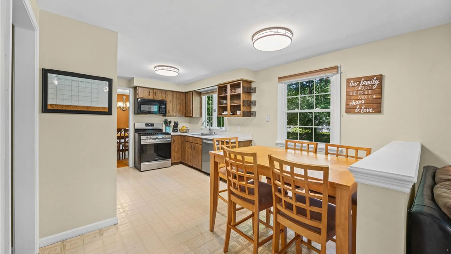 Property at 32 Autumn Oak Cir, Penfield, NY 14526 13