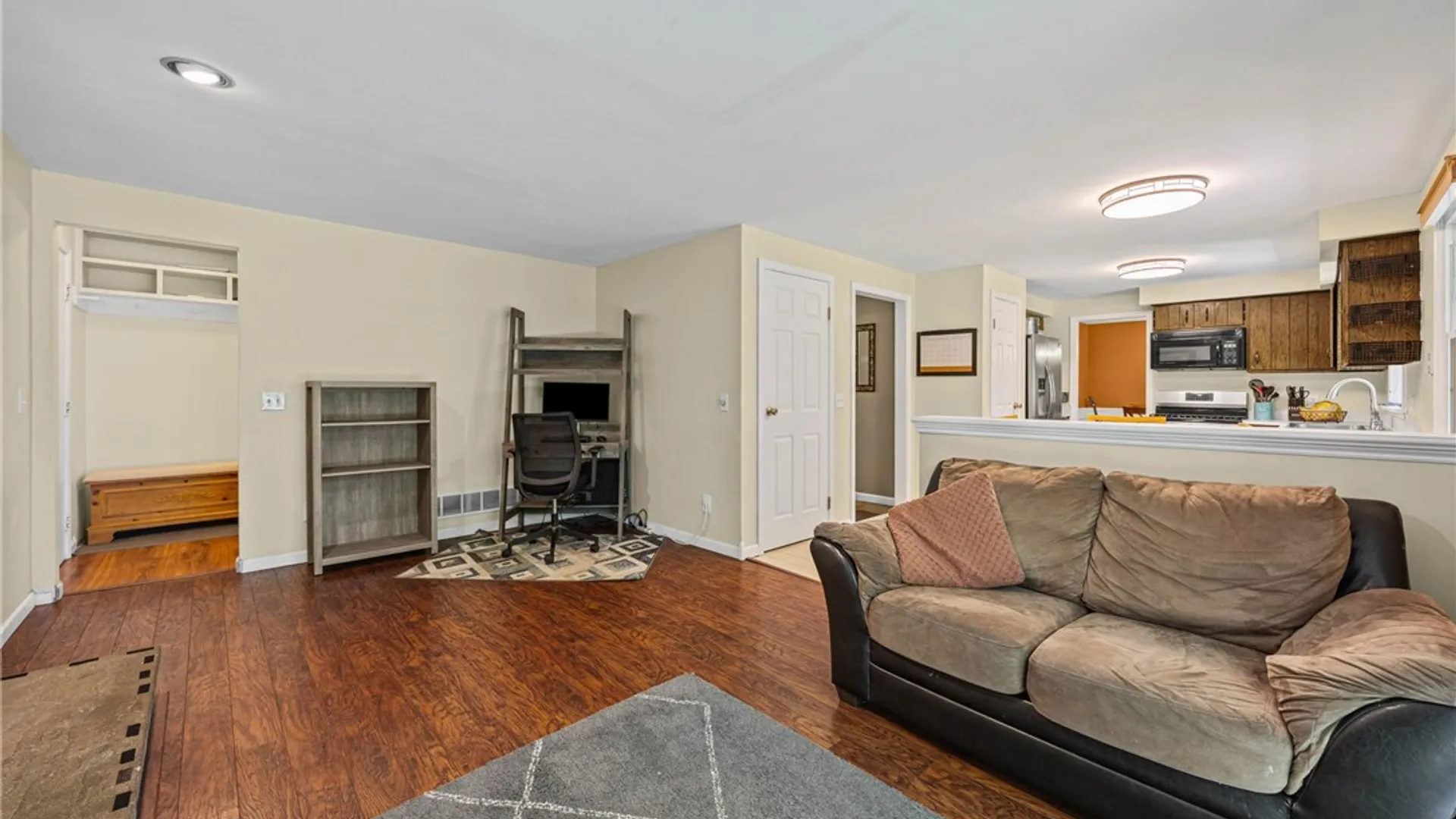 Property at 32 Autumn Oak Cir, Penfield, NY 14526 23