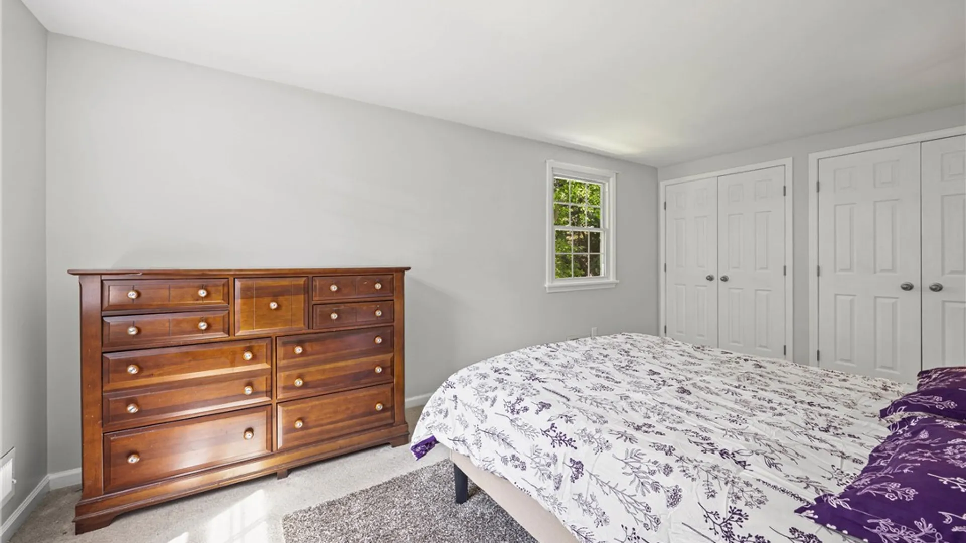 Property at 32 Autumn Oak Cir, Penfield, NY 14526 26