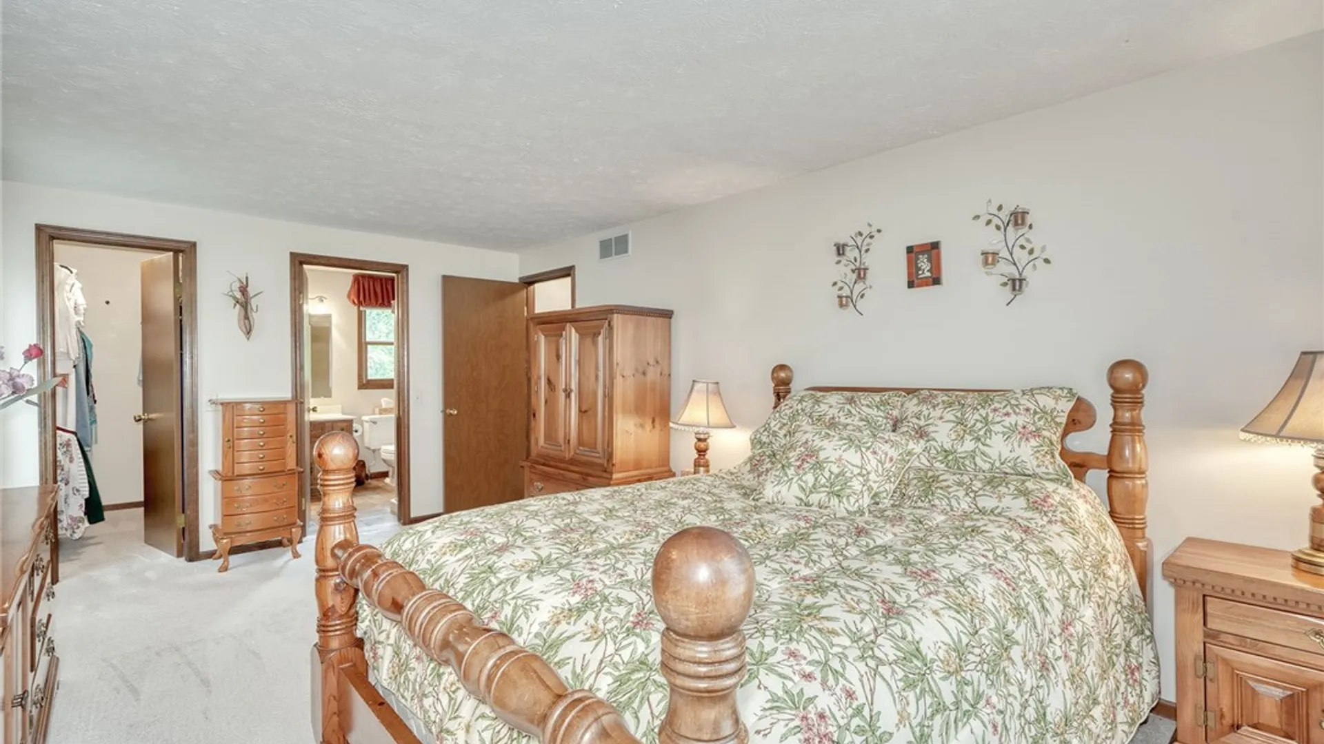 Property at 1443 Loughton Drive, Webster, NY 14580 31