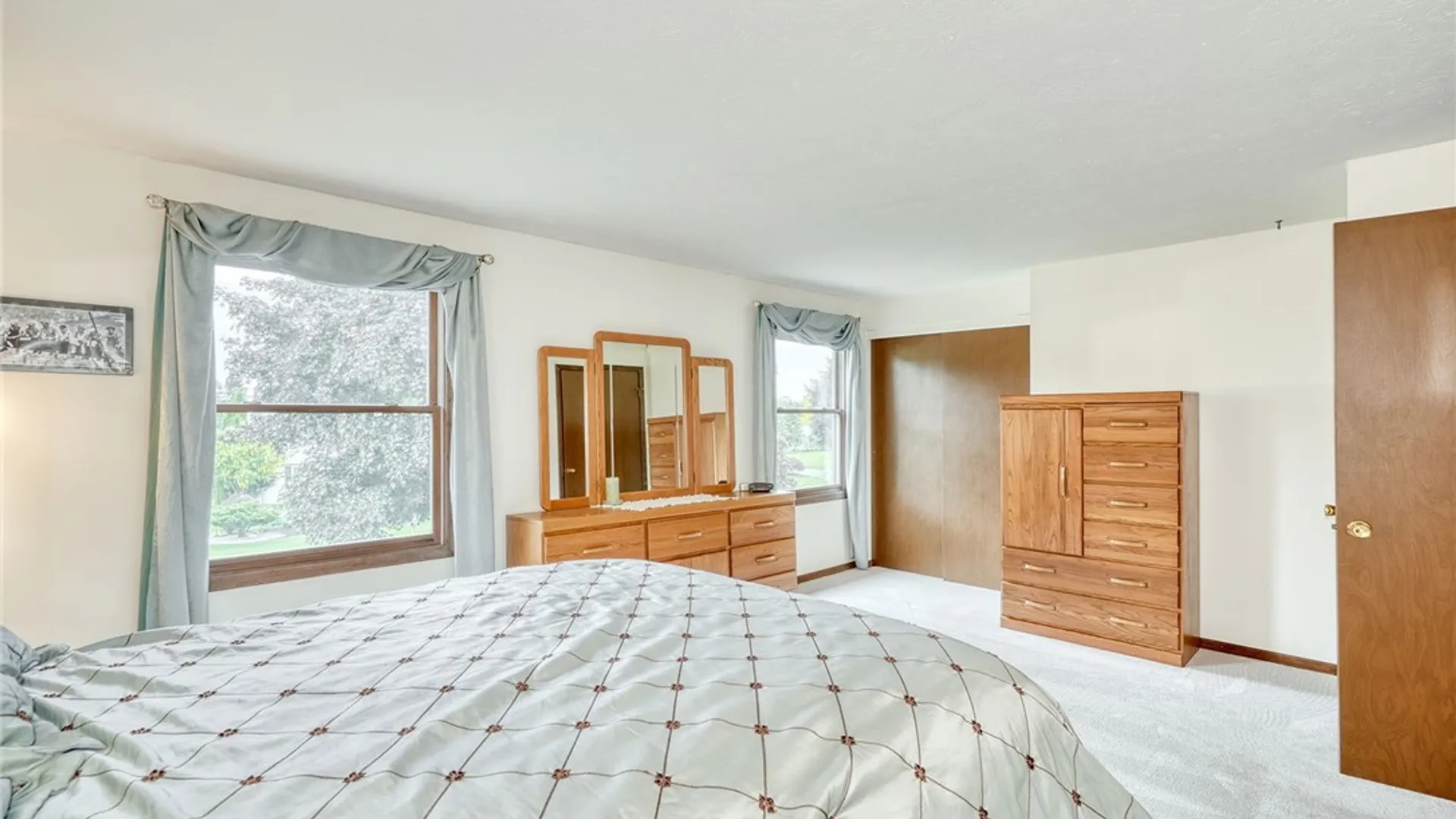 Property at 1443 Loughton Drive, Webster, NY 14580 35