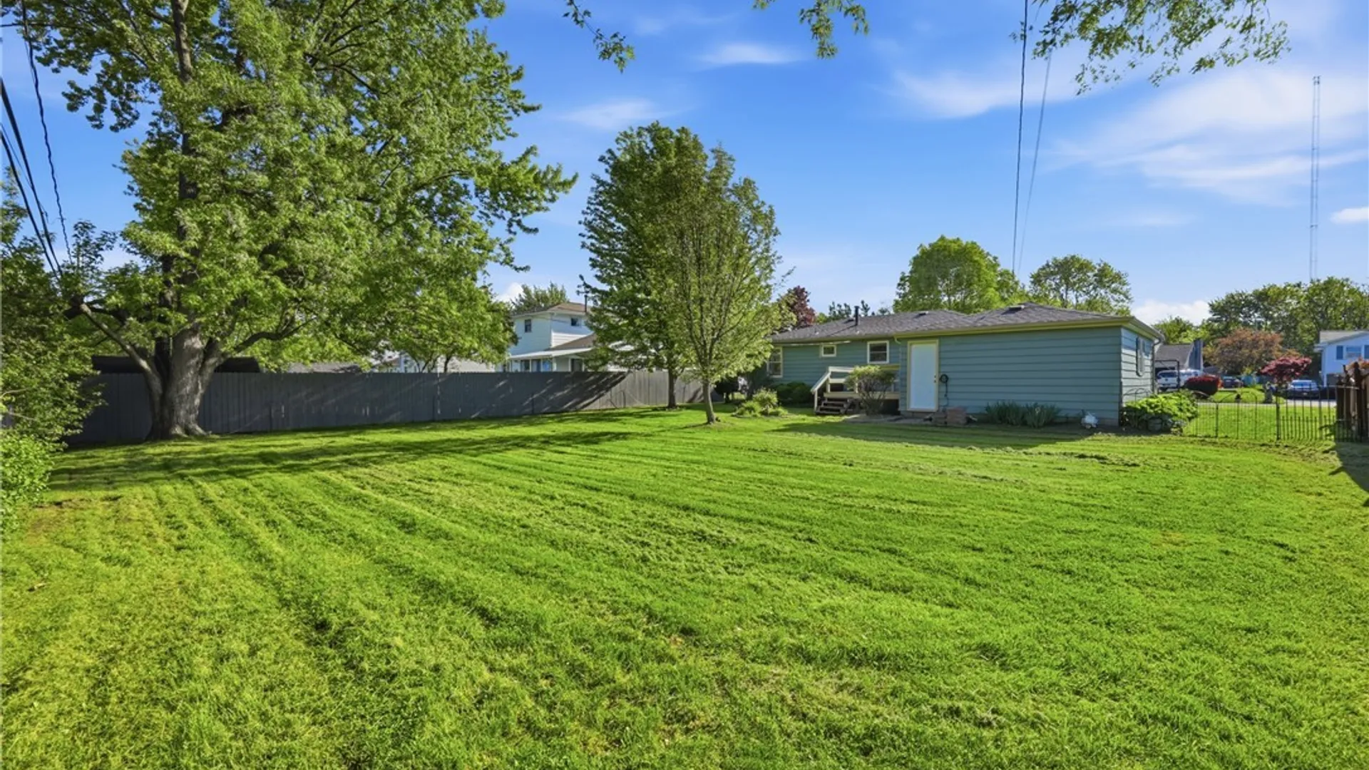 Property at 23 Beaver Lane, Grand Island, NY 14072 16