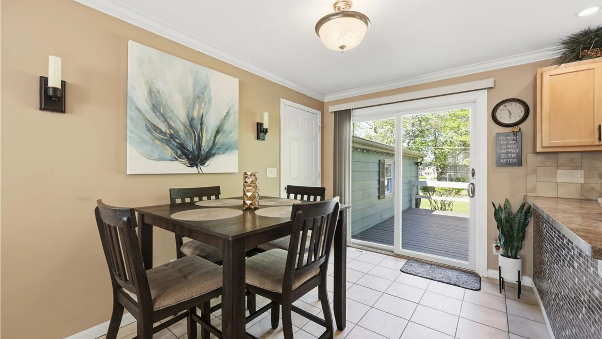 Property at 23 Beaver Lane, Grand Island, NY 14072 6