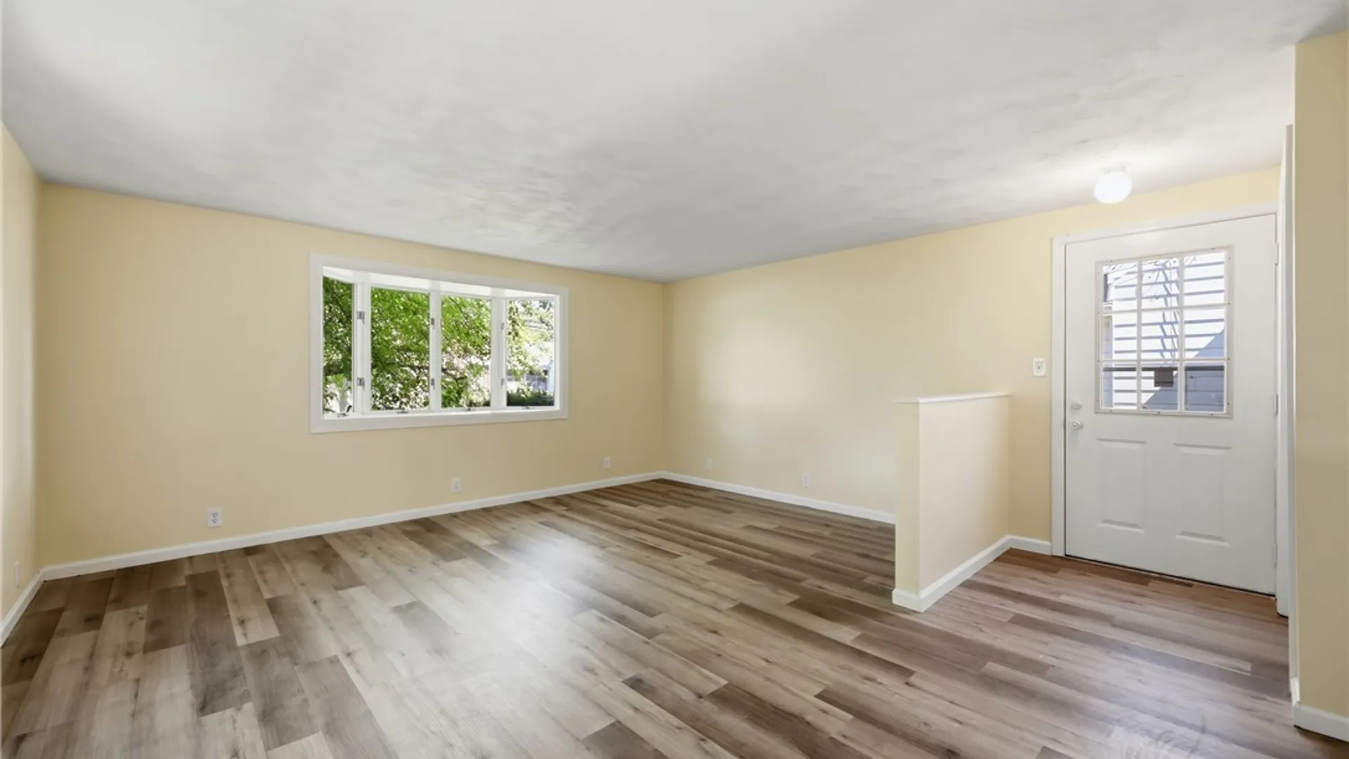 Property at 24 Irving, Tonawanda, NY 14223 12