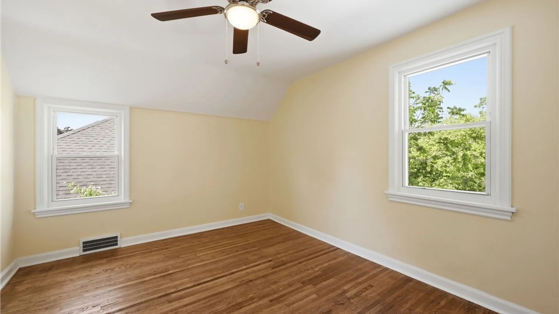 Property at 24 Irving, Tonawanda, NY 14223 16