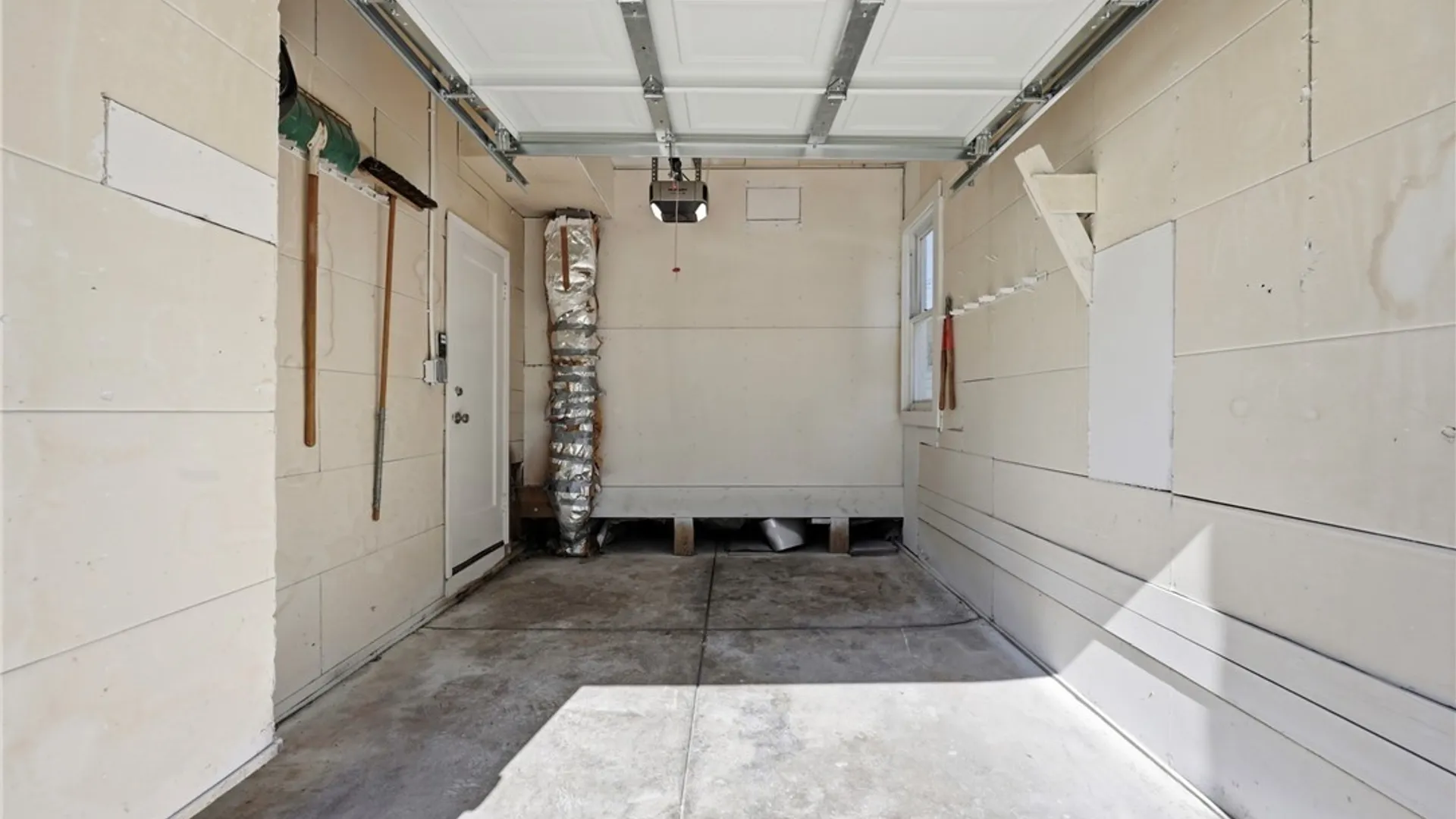 Property at 24 Irving, Tonawanda, NY 14223 22