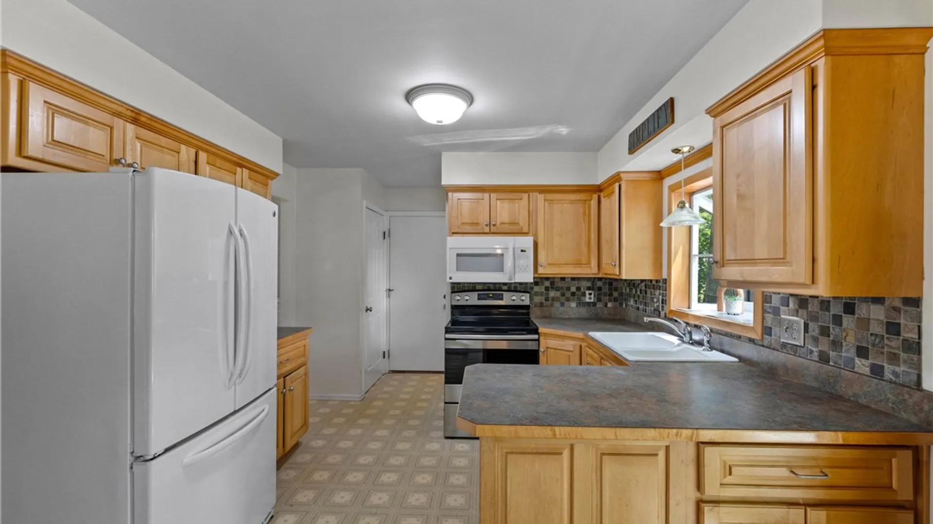 Property at 6149 Barkwood Court, Farmington, NY 14425 16