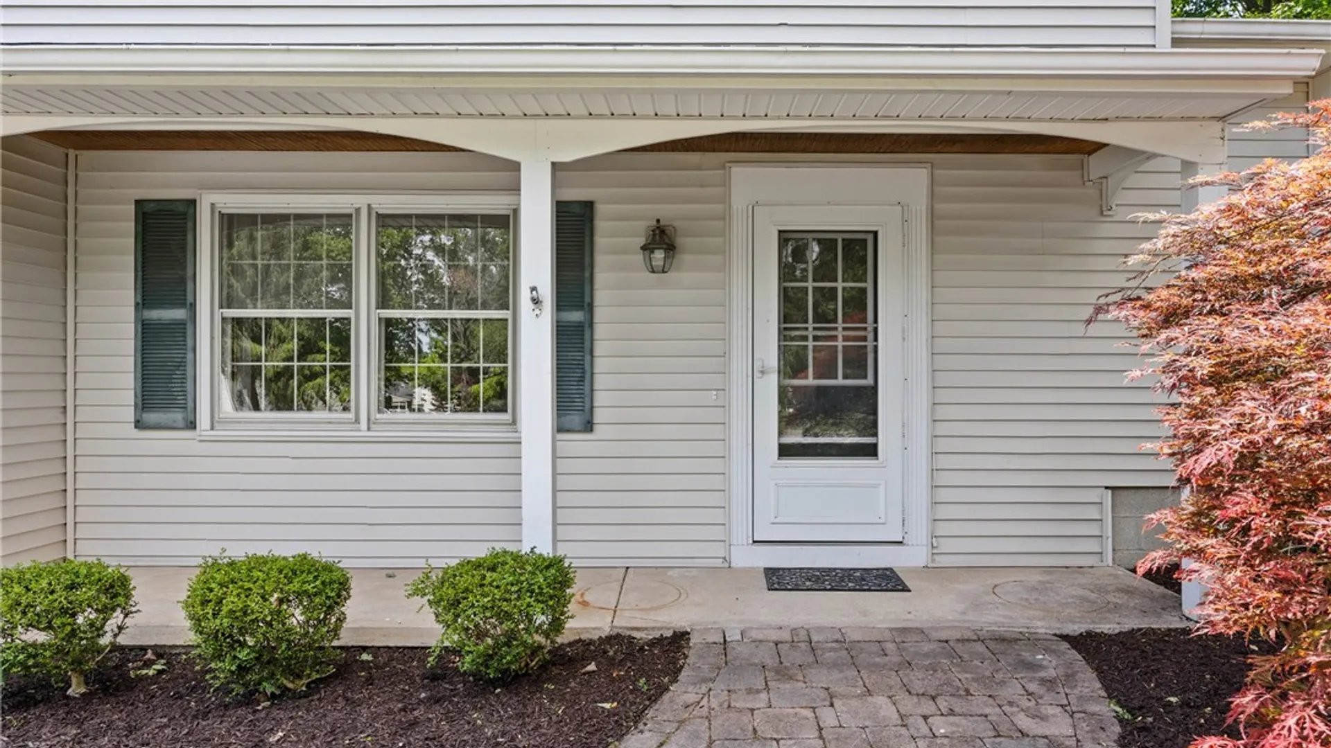Property at 6149 Barkwood Court, Farmington, NY 14425 4