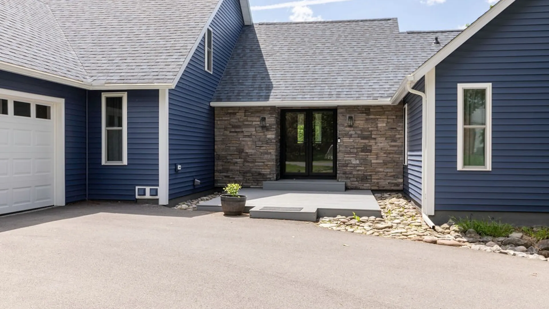 Property at 8220 Penstock, Manlius, NY 13104 3