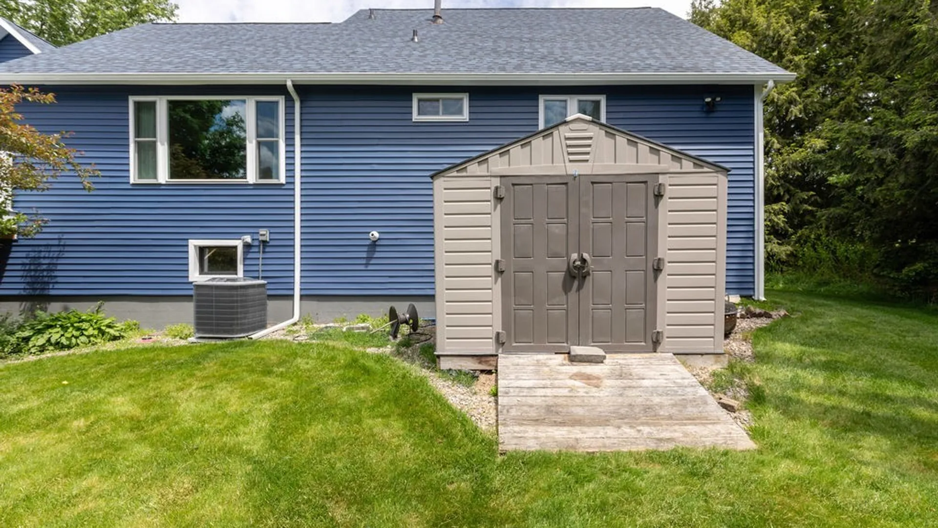 Property at 8220 Penstock, Manlius, NY 13104 44