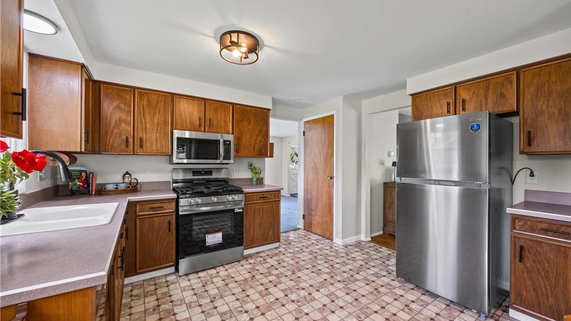 Property at 24 Sunridge Drive, Chili, NY 14624 10