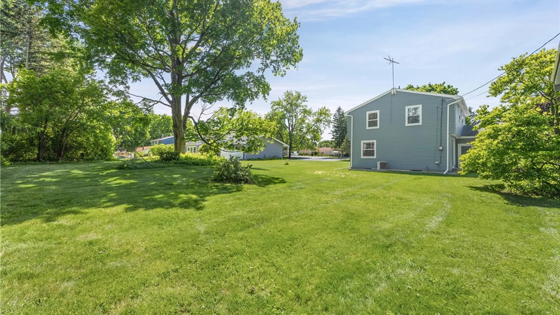 Property at 24 Sunridge Drive, Chili, NY 14624 34