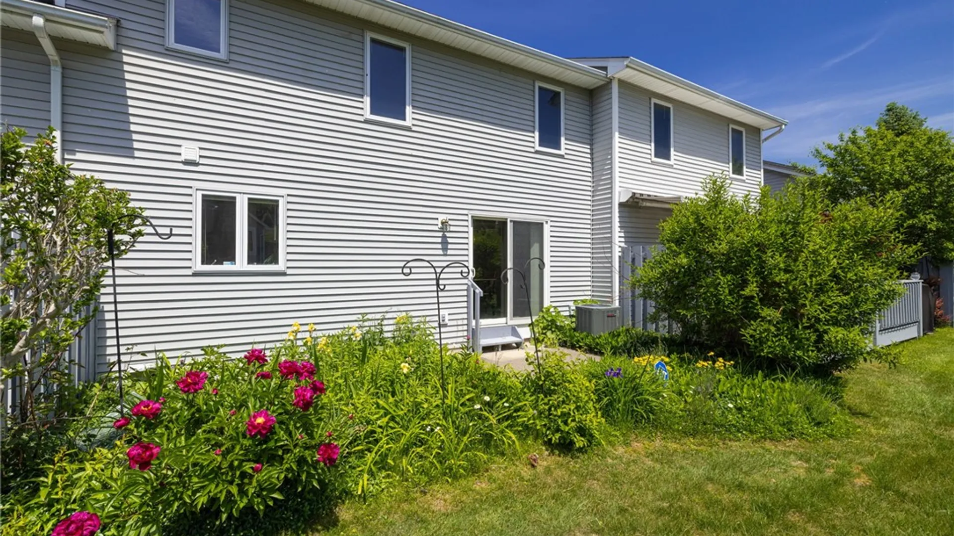 Property at 6 Chenin Run, Perinton, NY 14450 26