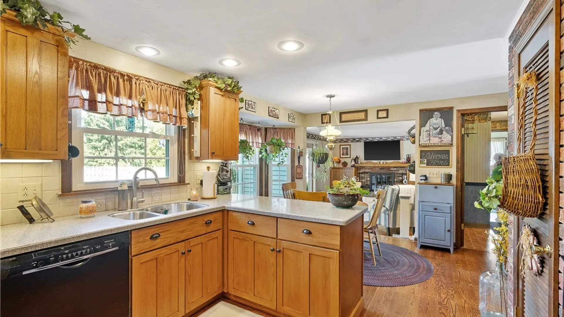 Property at 119 Longdon Lane, Salina, NY 13212 10