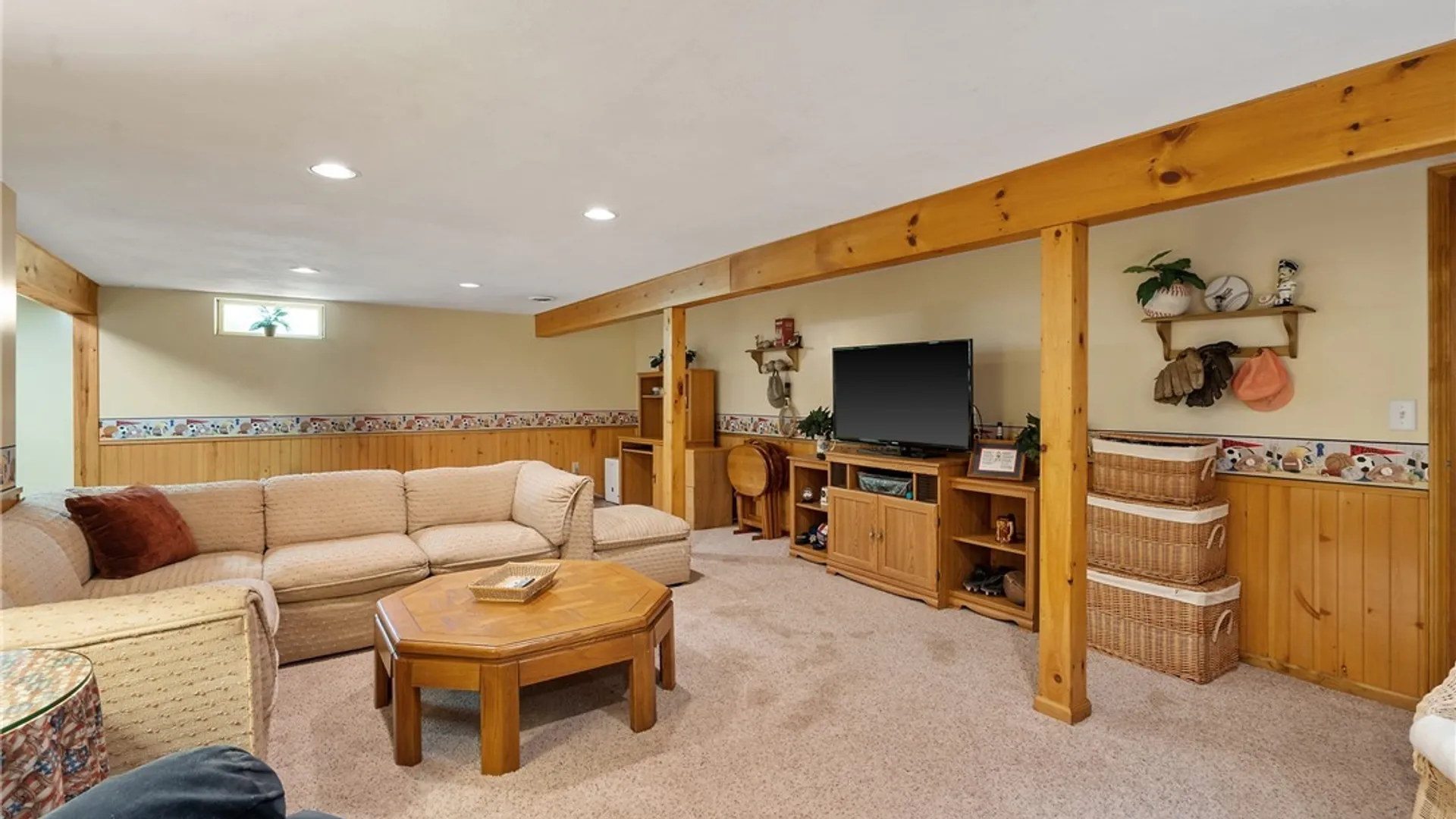 Property at 119 Longdon Lane, Salina, NY 13212 35