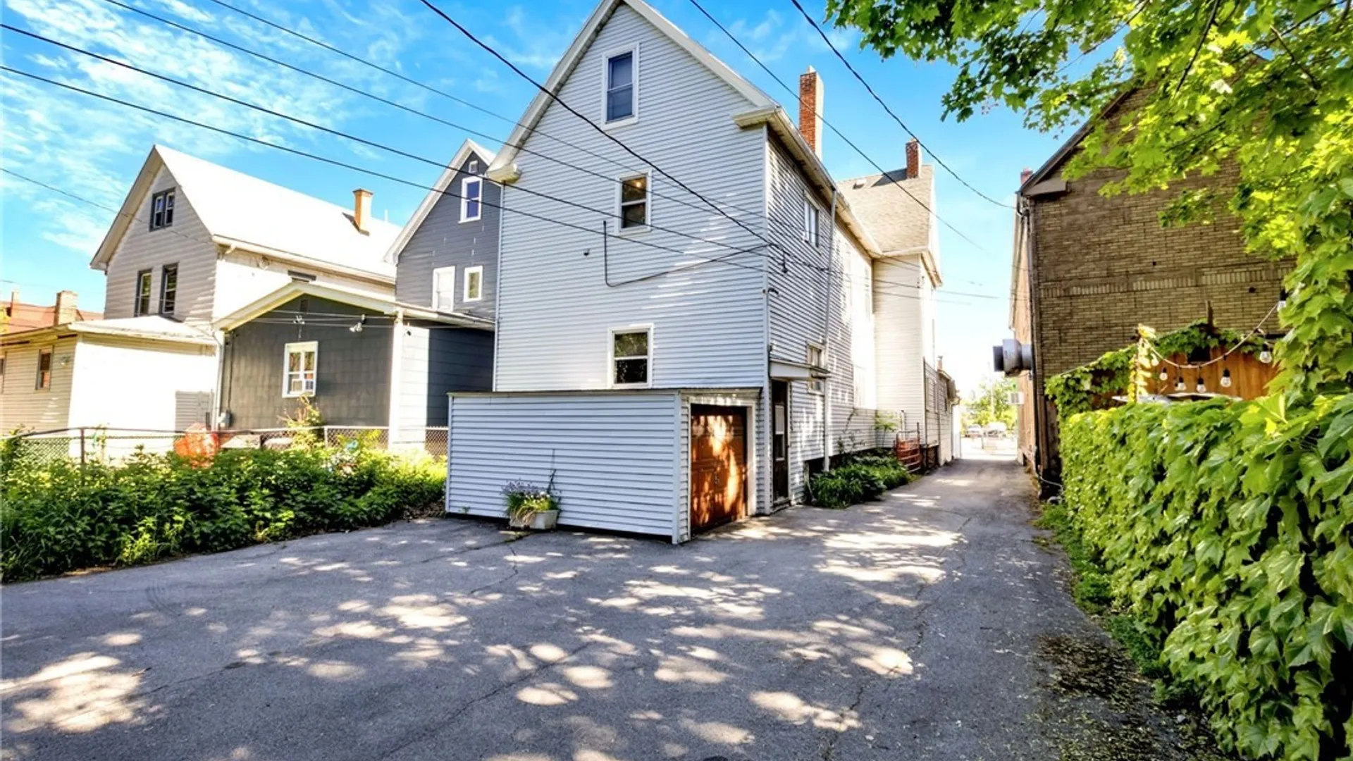 Property at 553 S Park Avenue, Buffalo, NY 14204 2