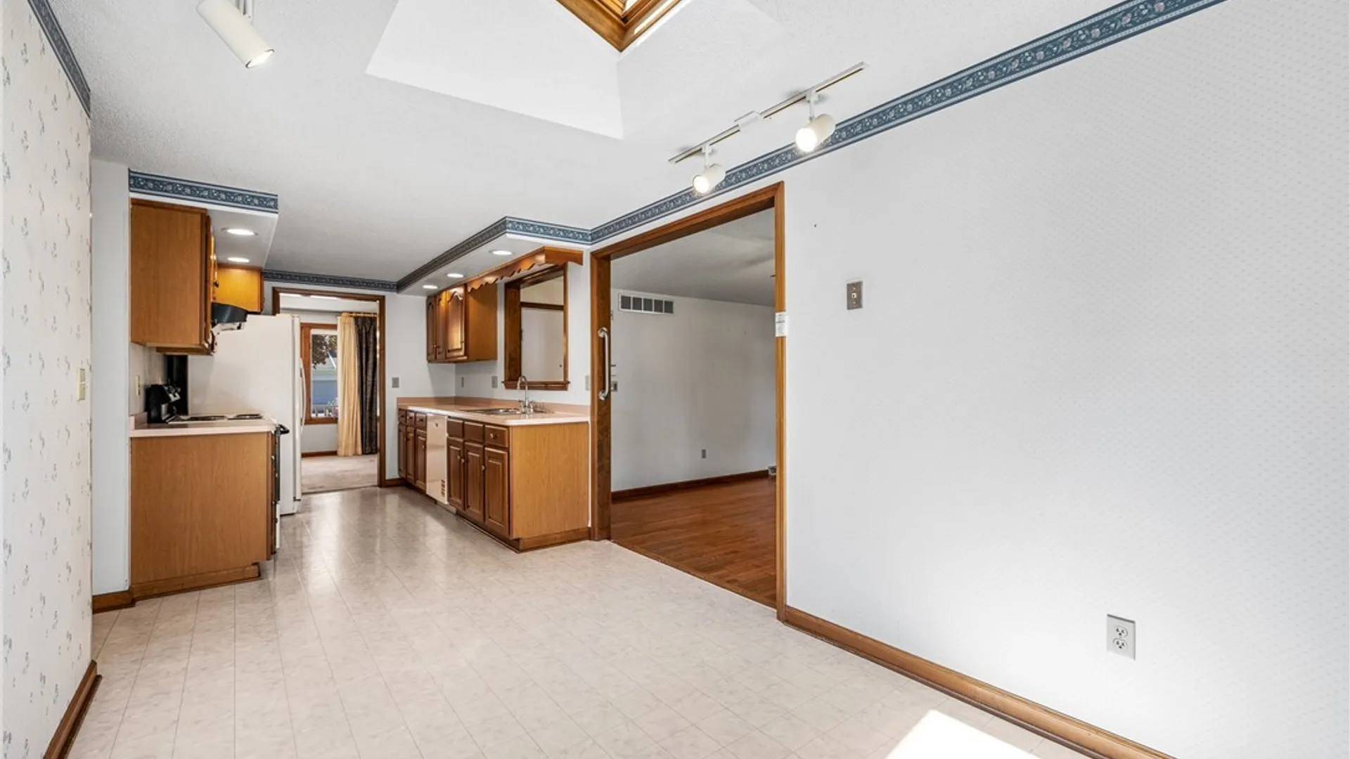 Property at 202 Daven Drive, Amherst, NY 14068 13