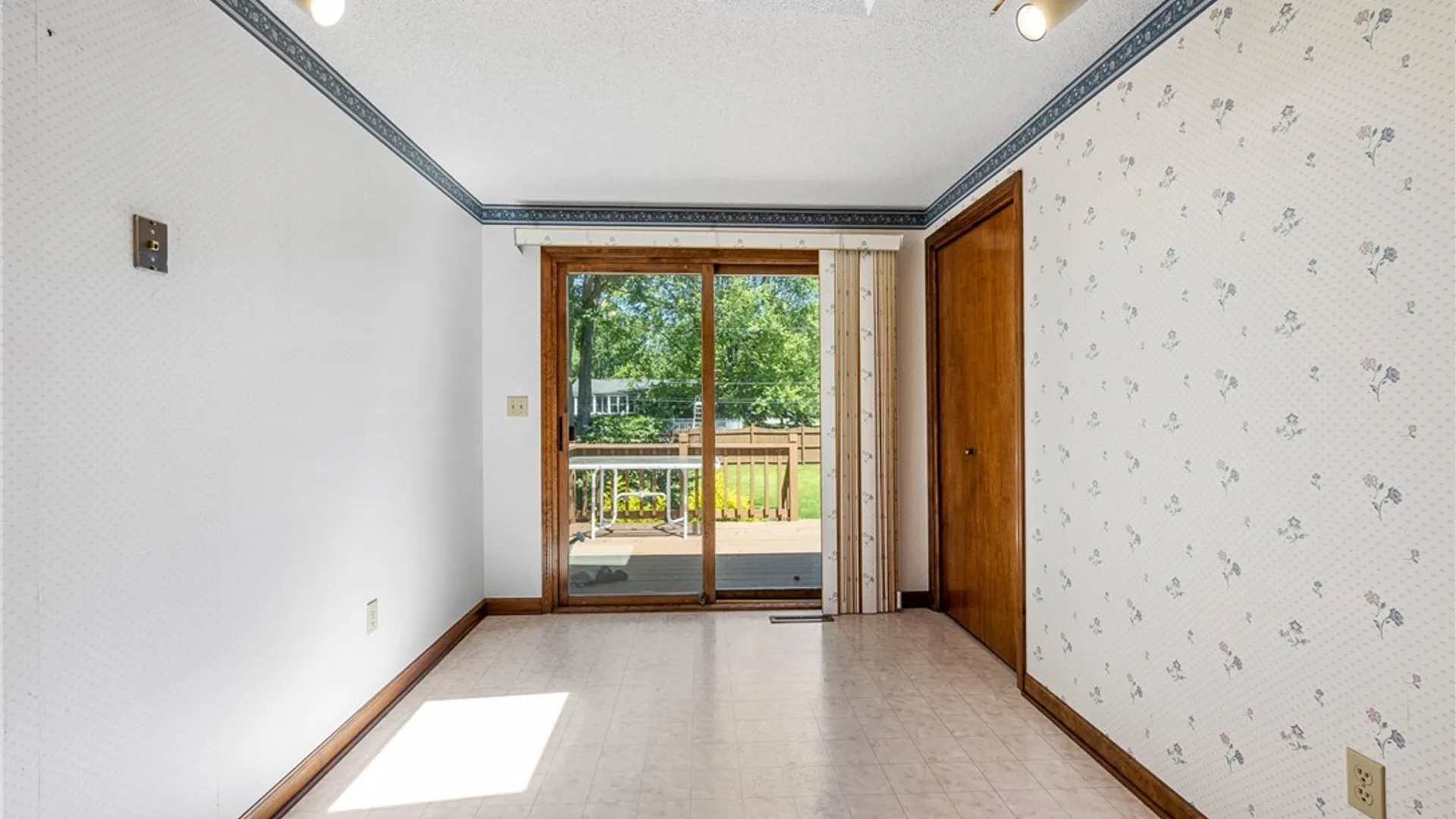 Property at 202 Daven Drive, Amherst, NY 14068 14
