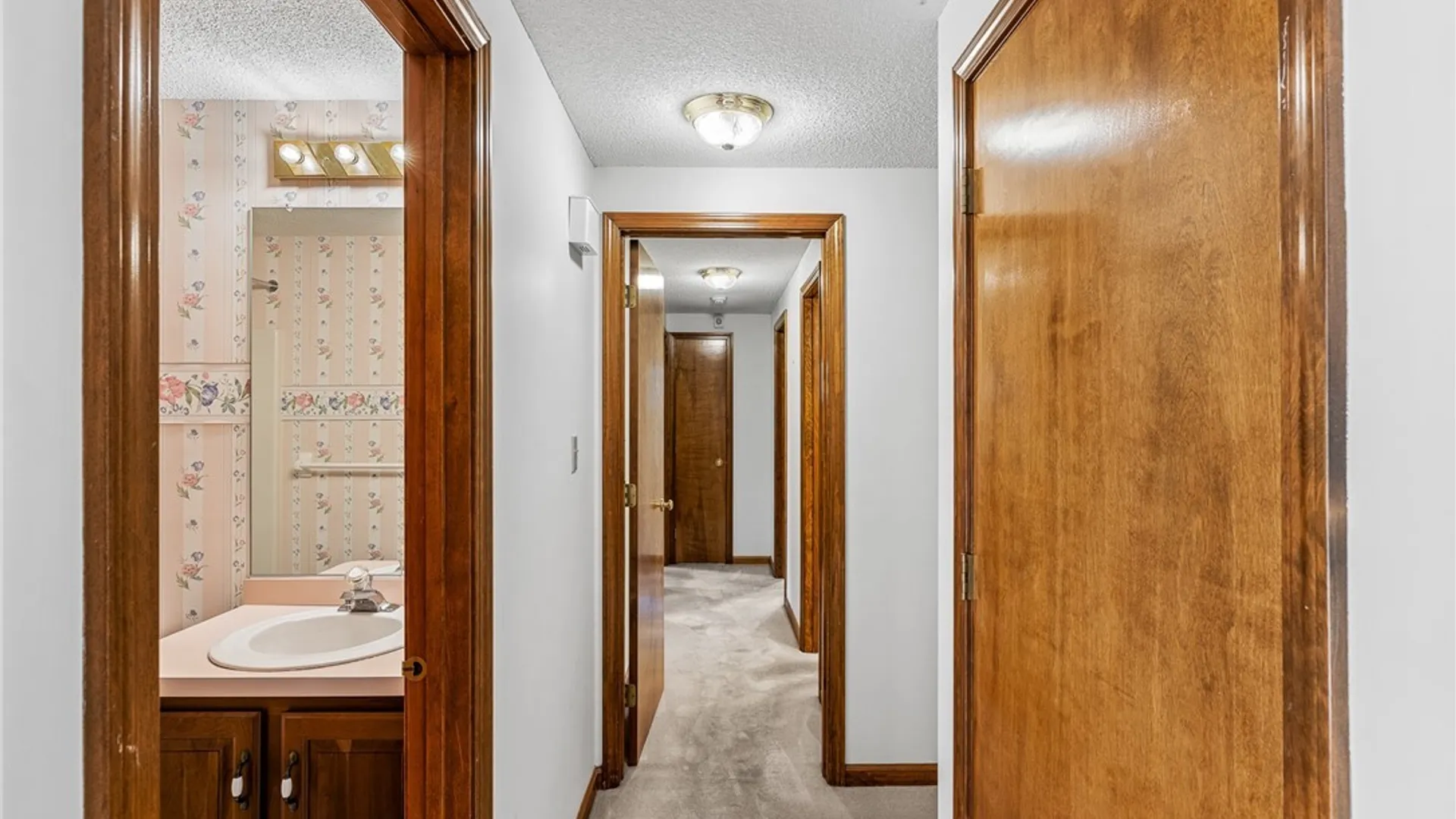 Property at 202 Daven Drive, Amherst, NY 14068 18