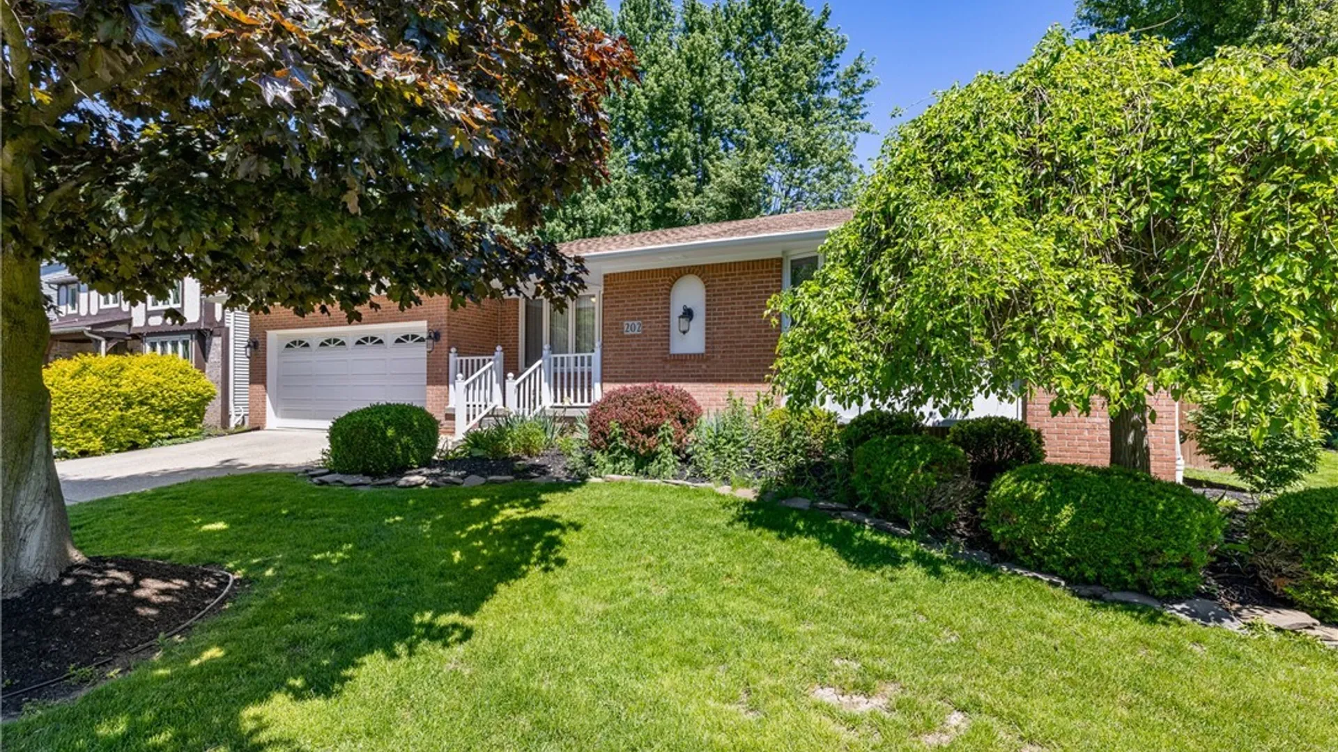 Property at 202 Daven Drive, Amherst, NY 14068 32