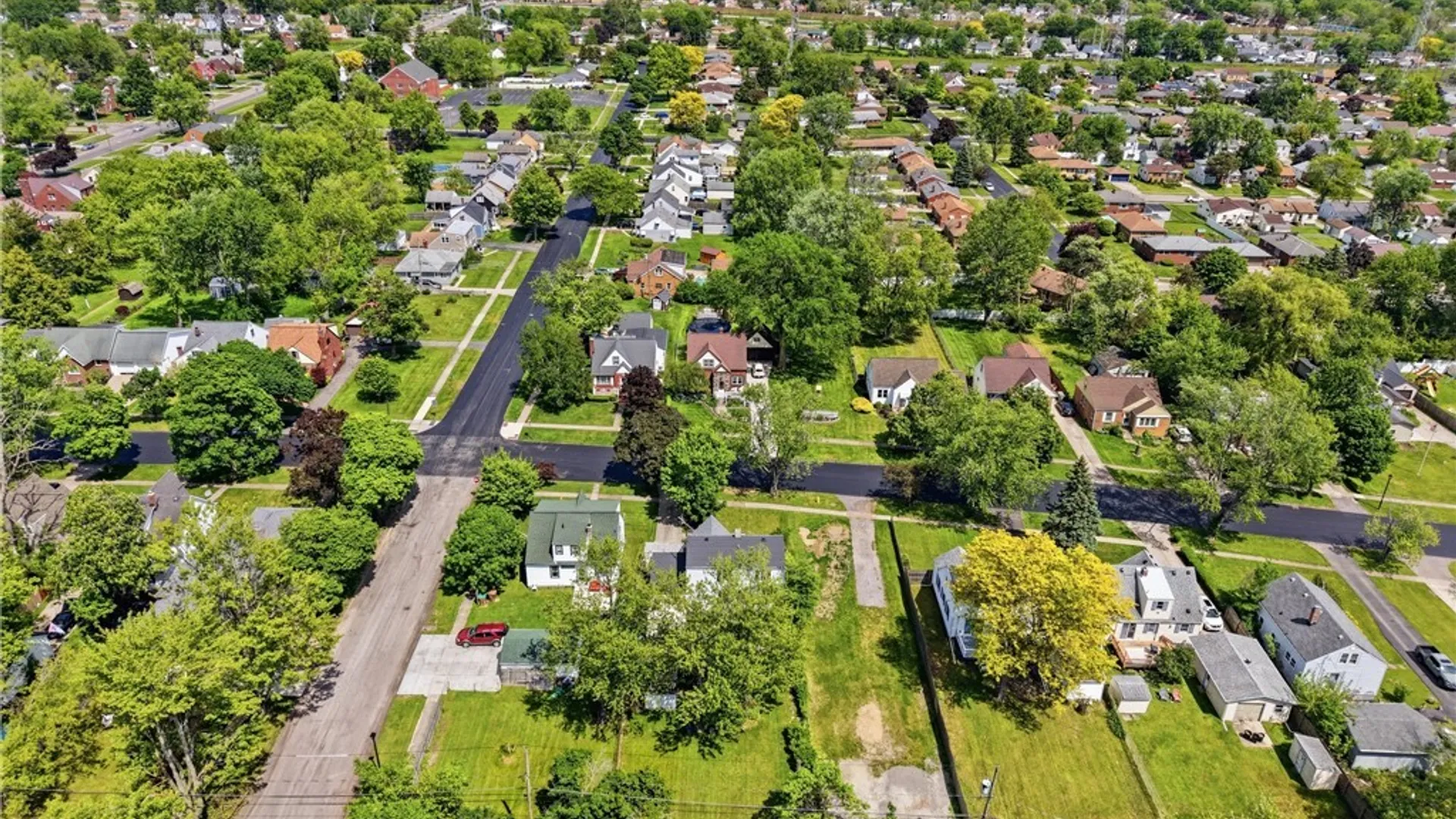 Property at 248 Oehman Boulevard, Cheektowaga, NY 14225 45