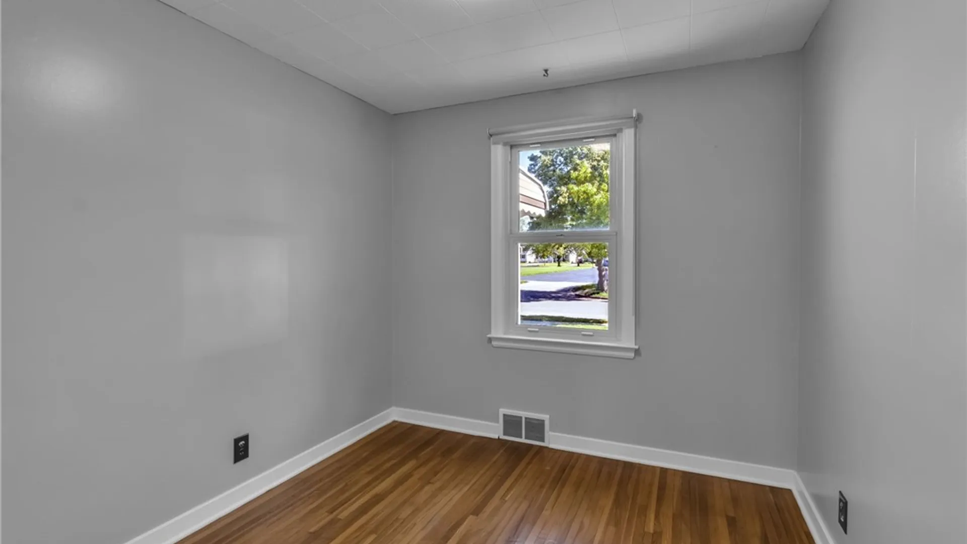 Property at 368 Mcconkey Drive, Tonawanda, NY 14223 18