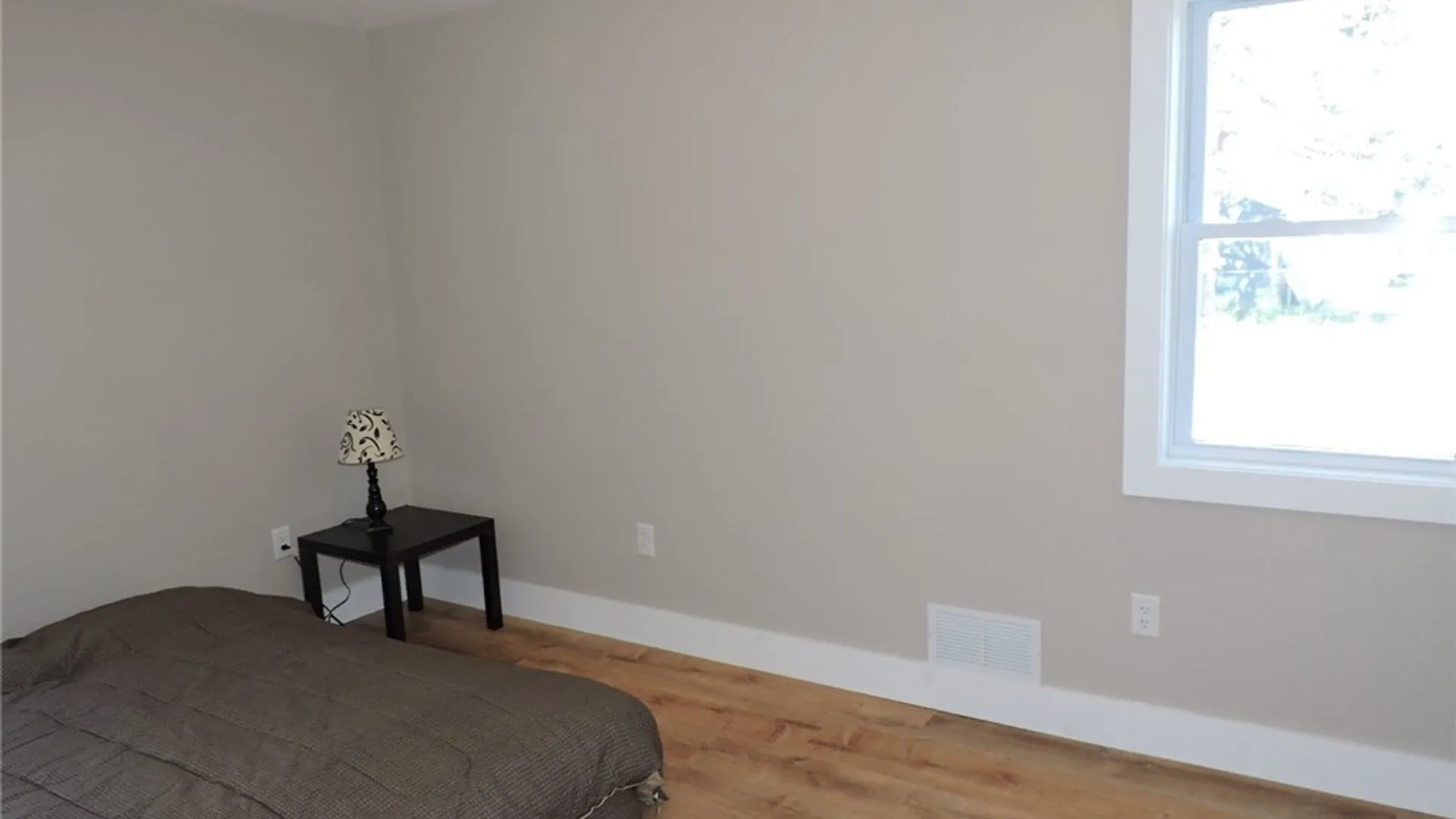 Property at 110 Onondaga Avenue, West Seneca, NY 14220 10