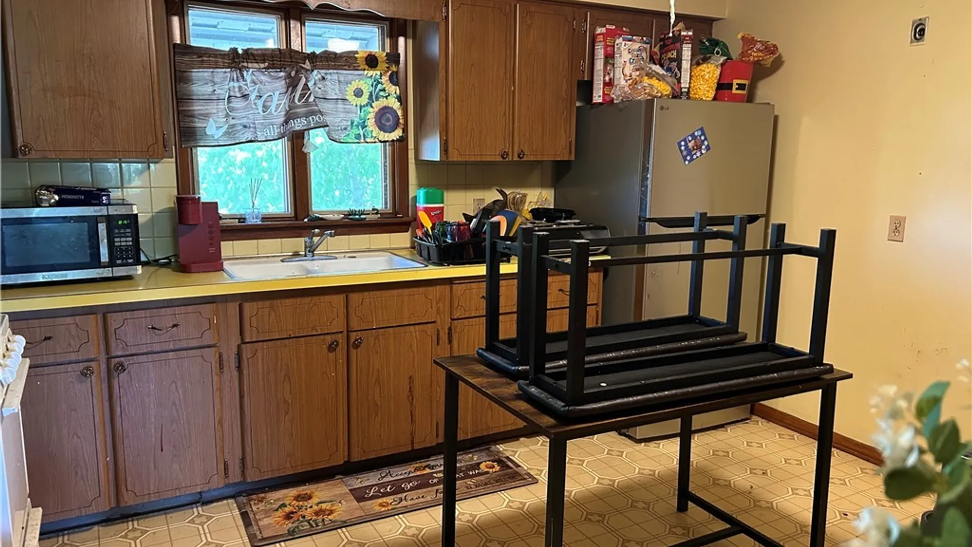 Property at 85 Andres Place, Cheektowaga, NY 14225 13