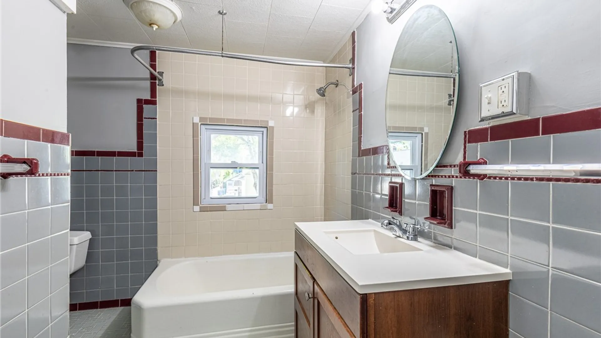Property at 256 Avenue D, Rochester, NY 14621 34