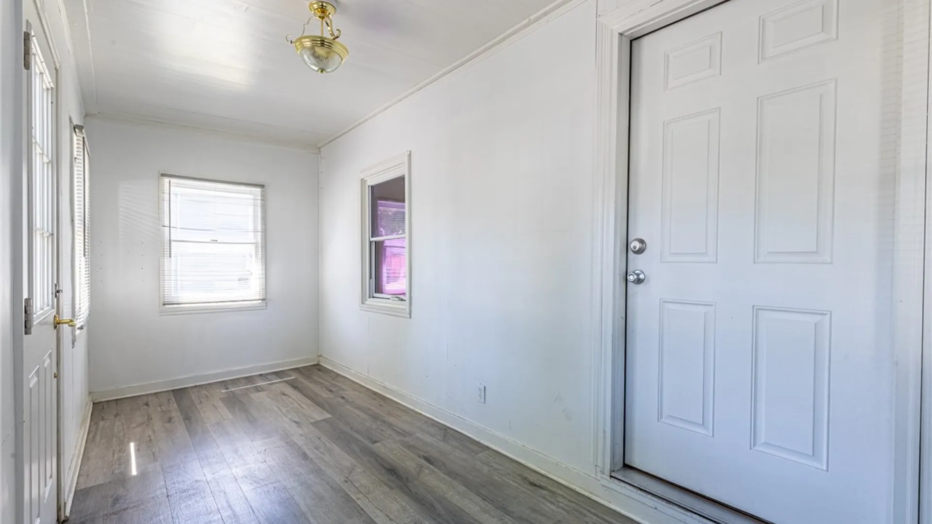 Property at 256 Avenue D, Rochester, NY 14621 4