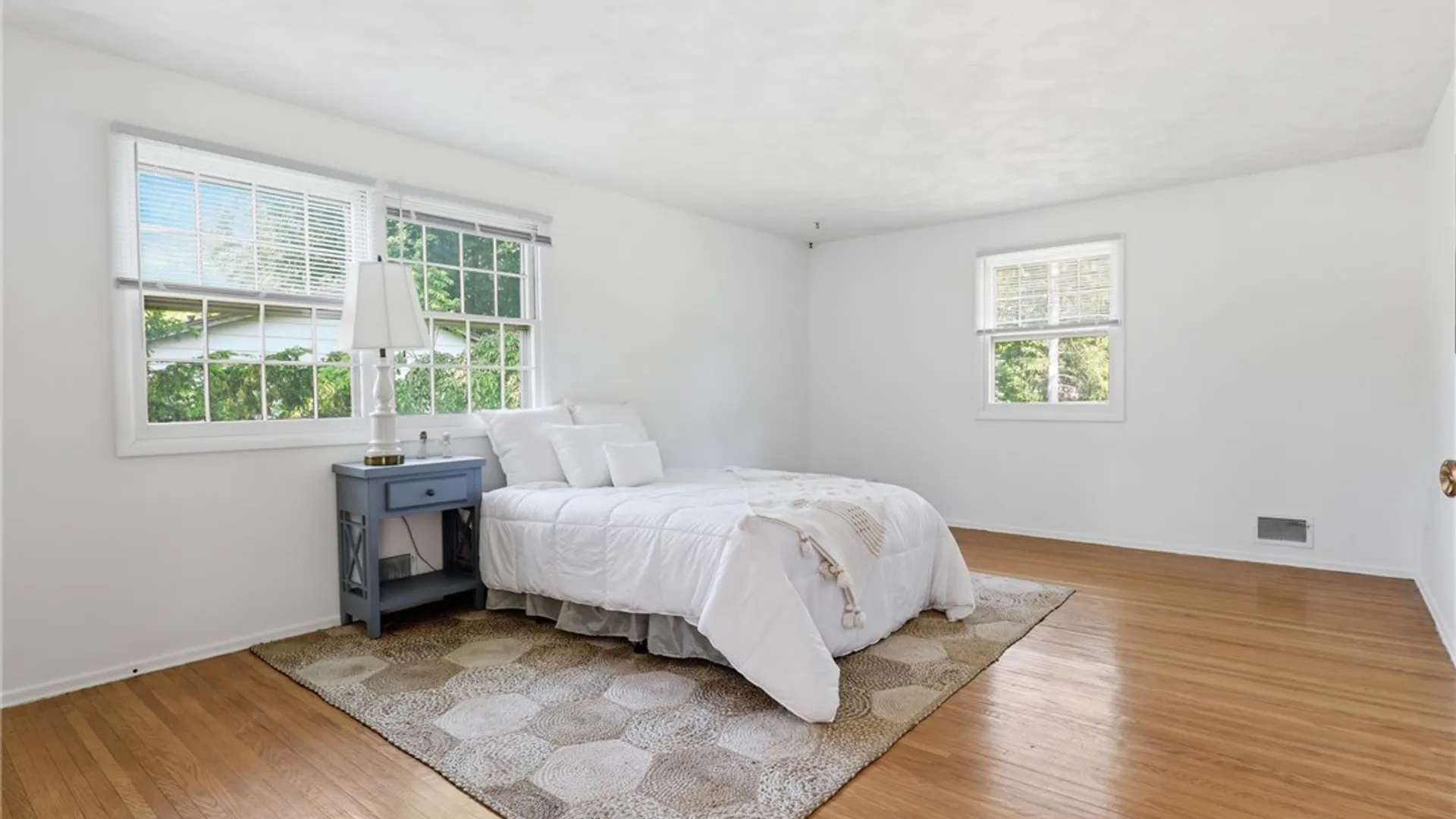 Property at 40 Harper Drive, Pittsford, NY 14534 17