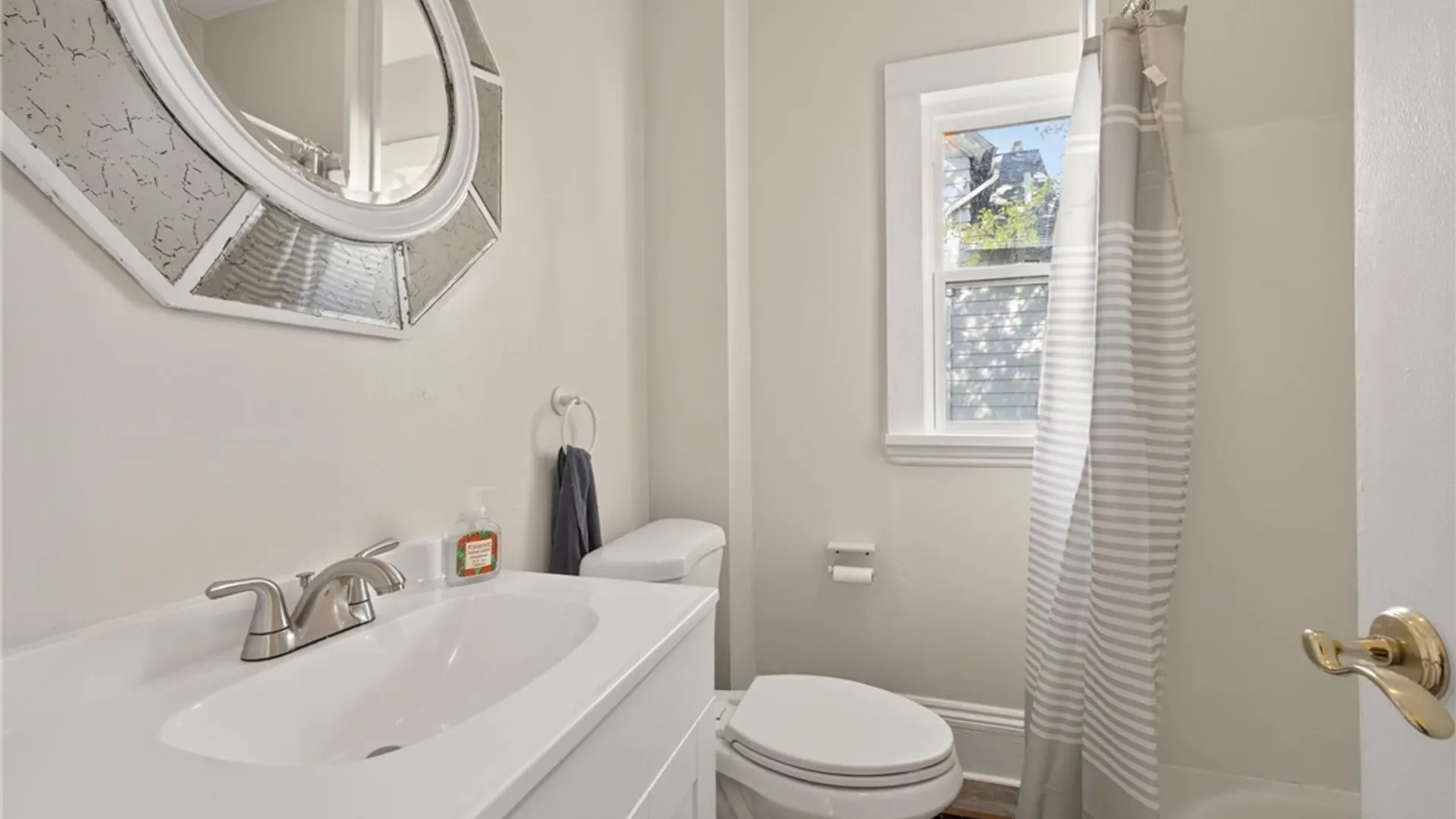 Property at 28 Upton Place, Rochester, NY 14612 14