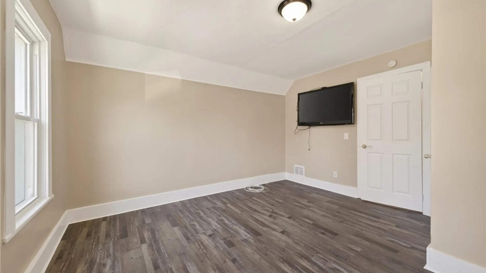 Property at 28 Upton Place, Rochester, NY 14612 25