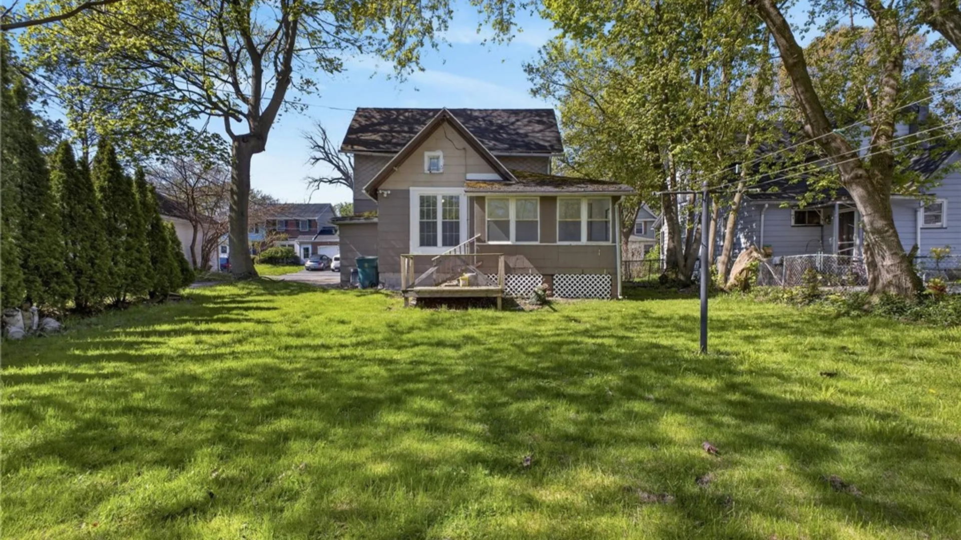 Property at 28 Upton Place, Rochester, NY 14612 3