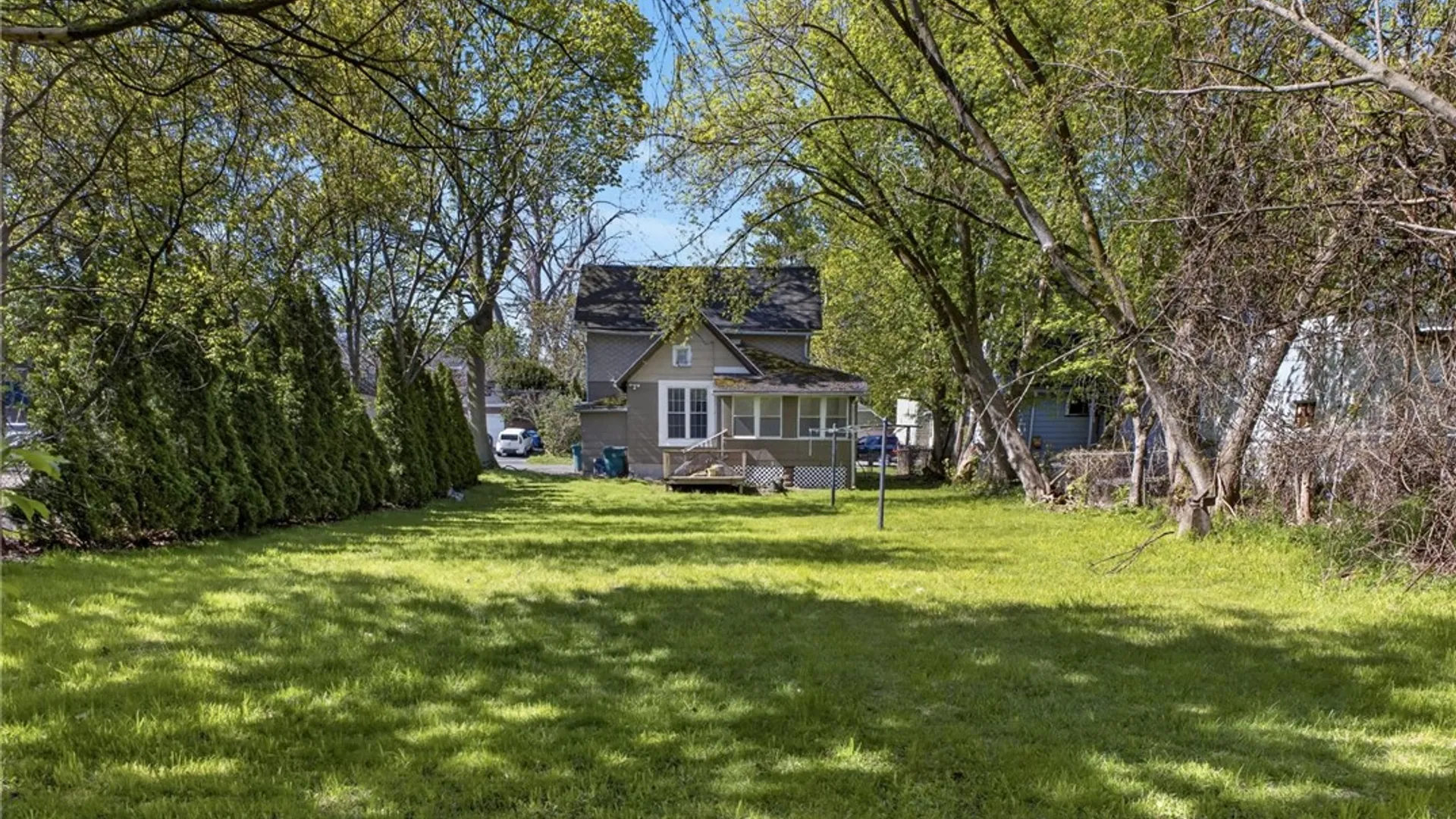 Property at 28 Upton Place, Rochester, NY 14612 6
