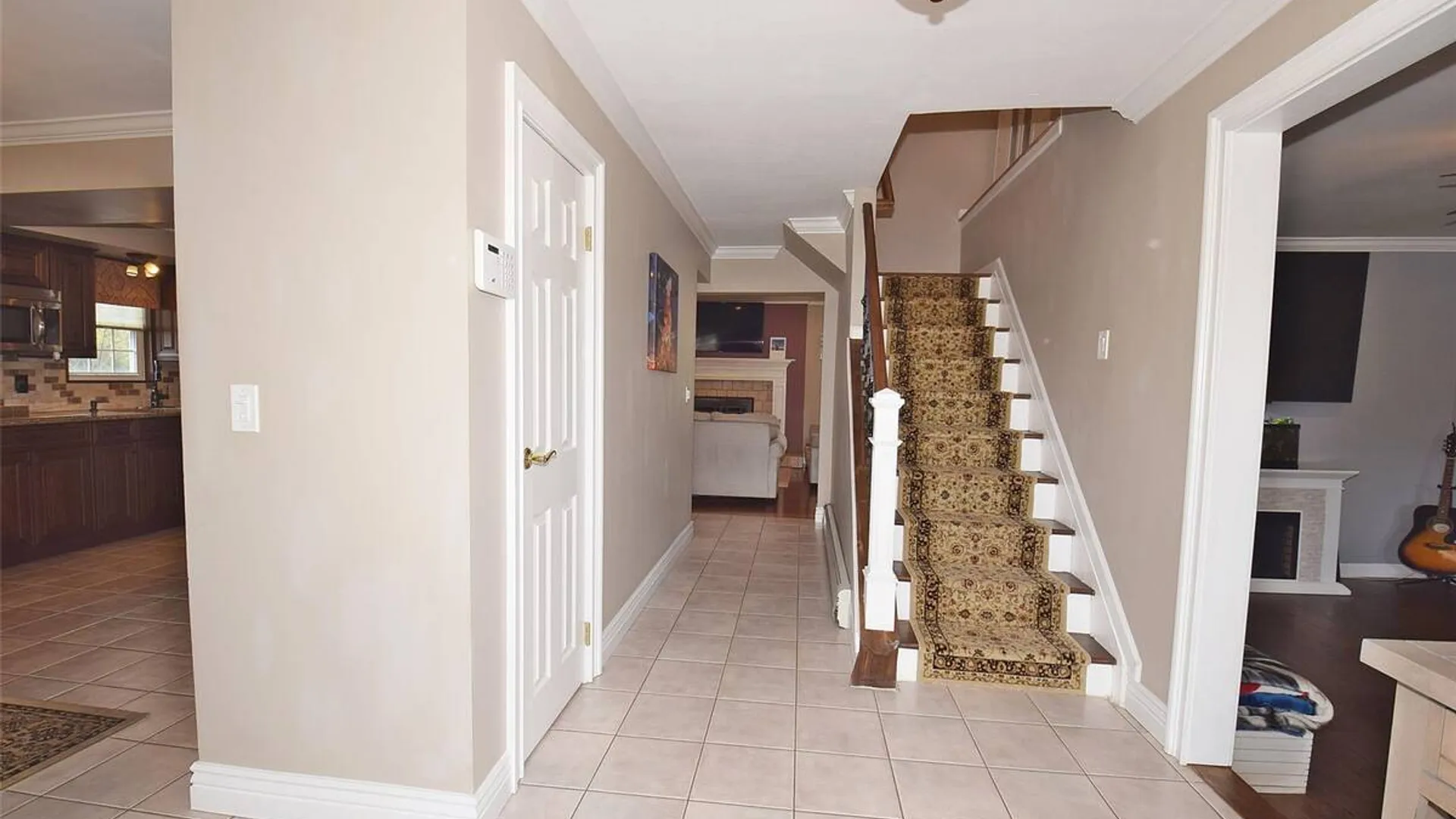 Property at 32 Lagoon Place, East Islip, NY 11730 14