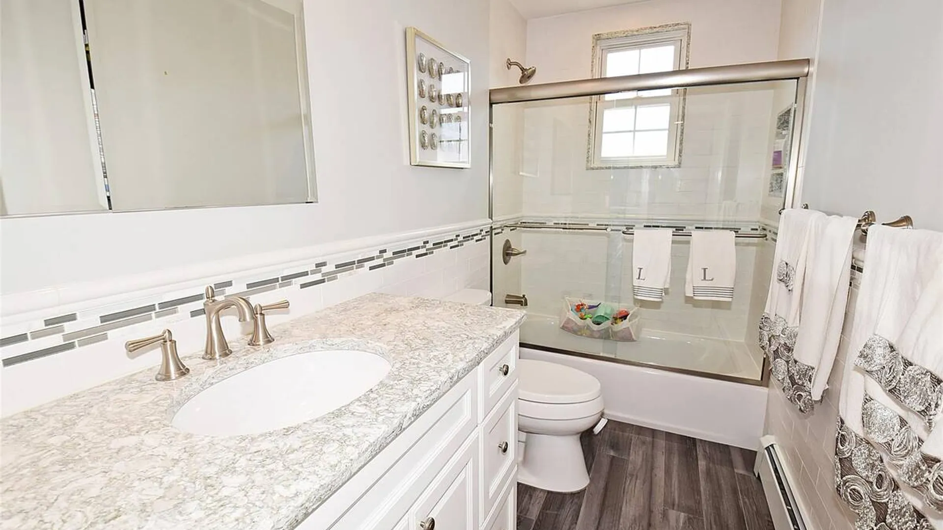 Property at 32 Lagoon Place, East Islip, NY 11730 17